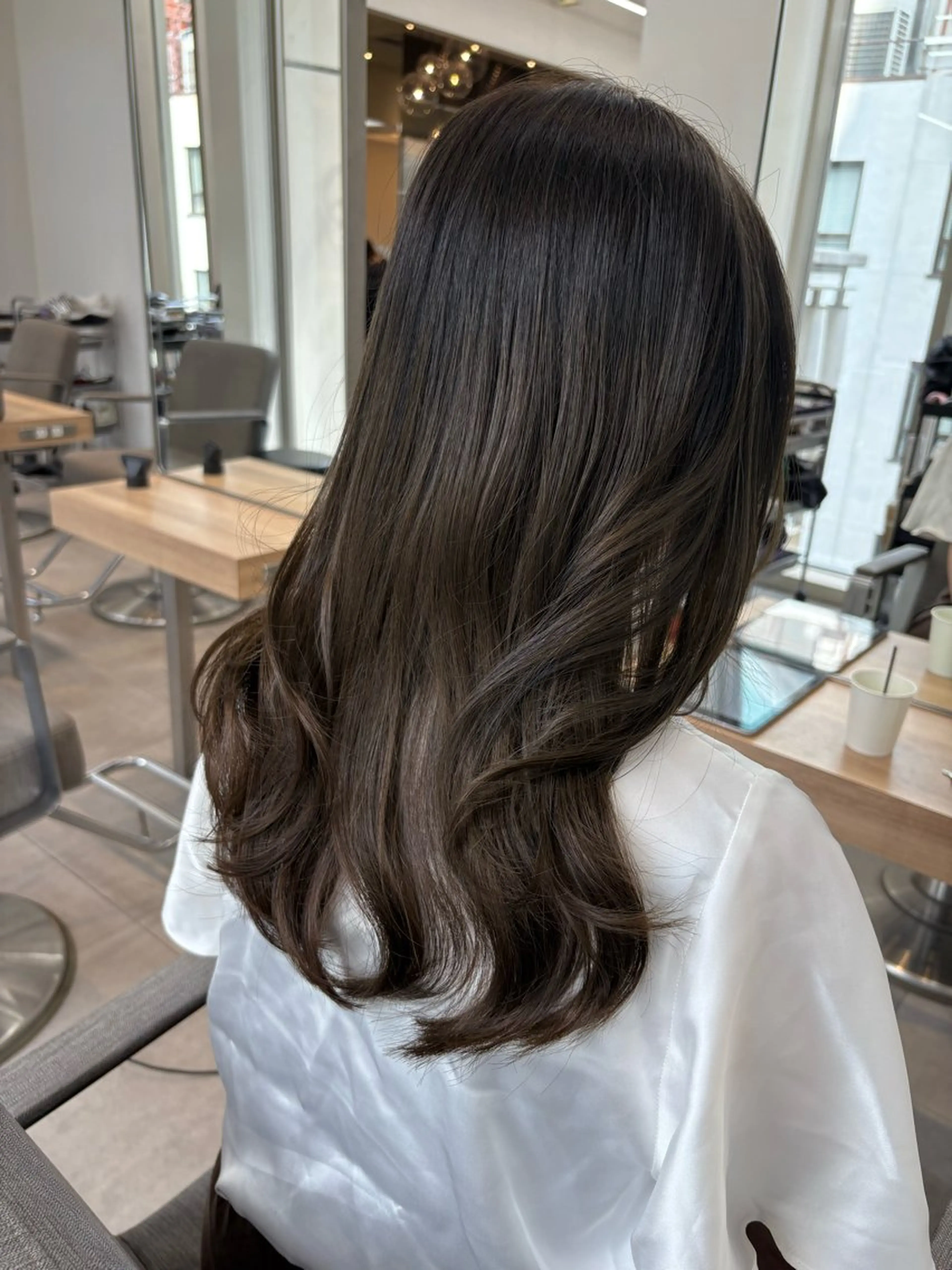 ミディアム カラー オリーブカラー カット ヘアカラー nok所属・レイヤー/ベージュ/ どますず🌺のヘアスタイル