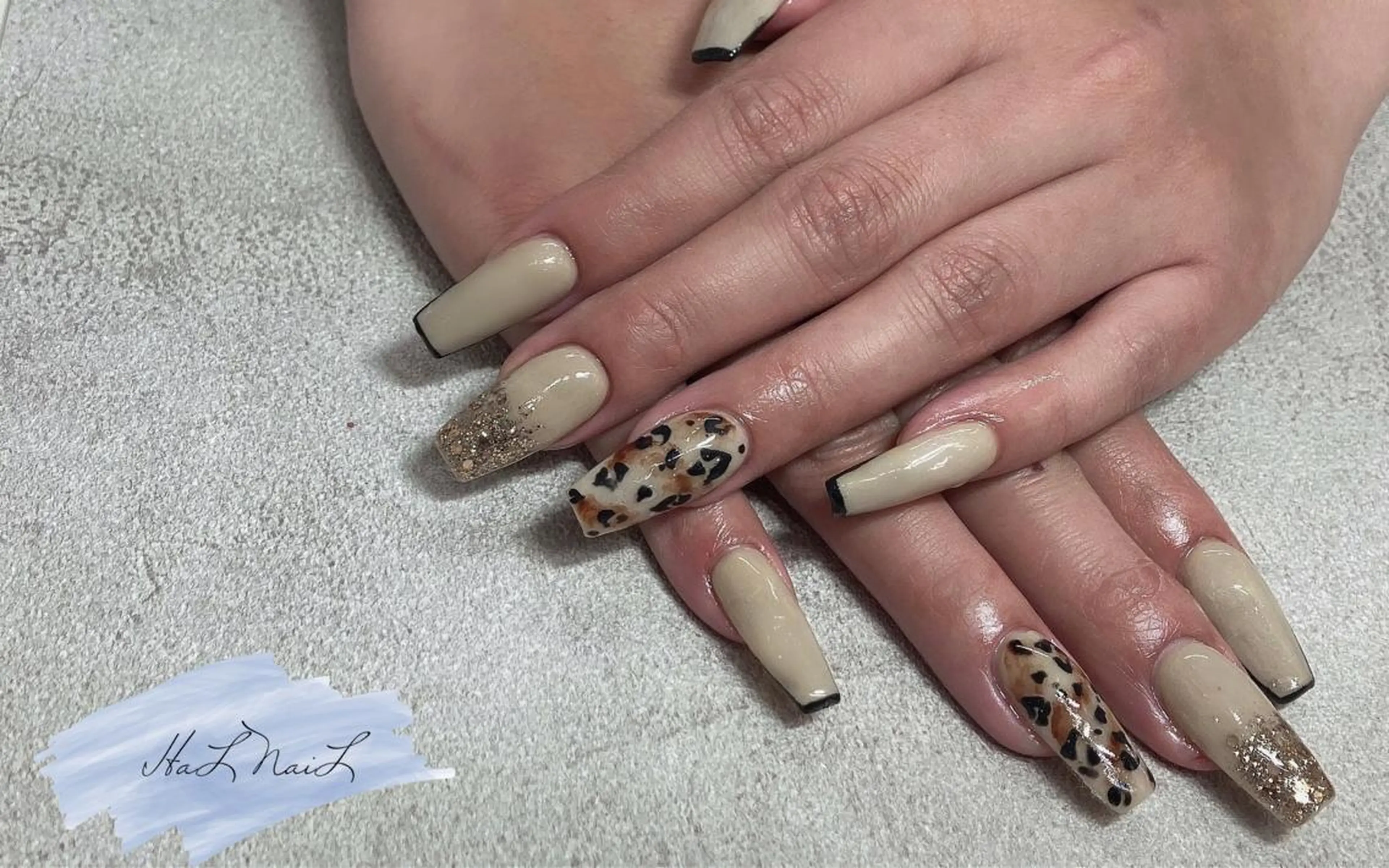 ネイル ハンドネイル HaL NaiLのネイルデザイン