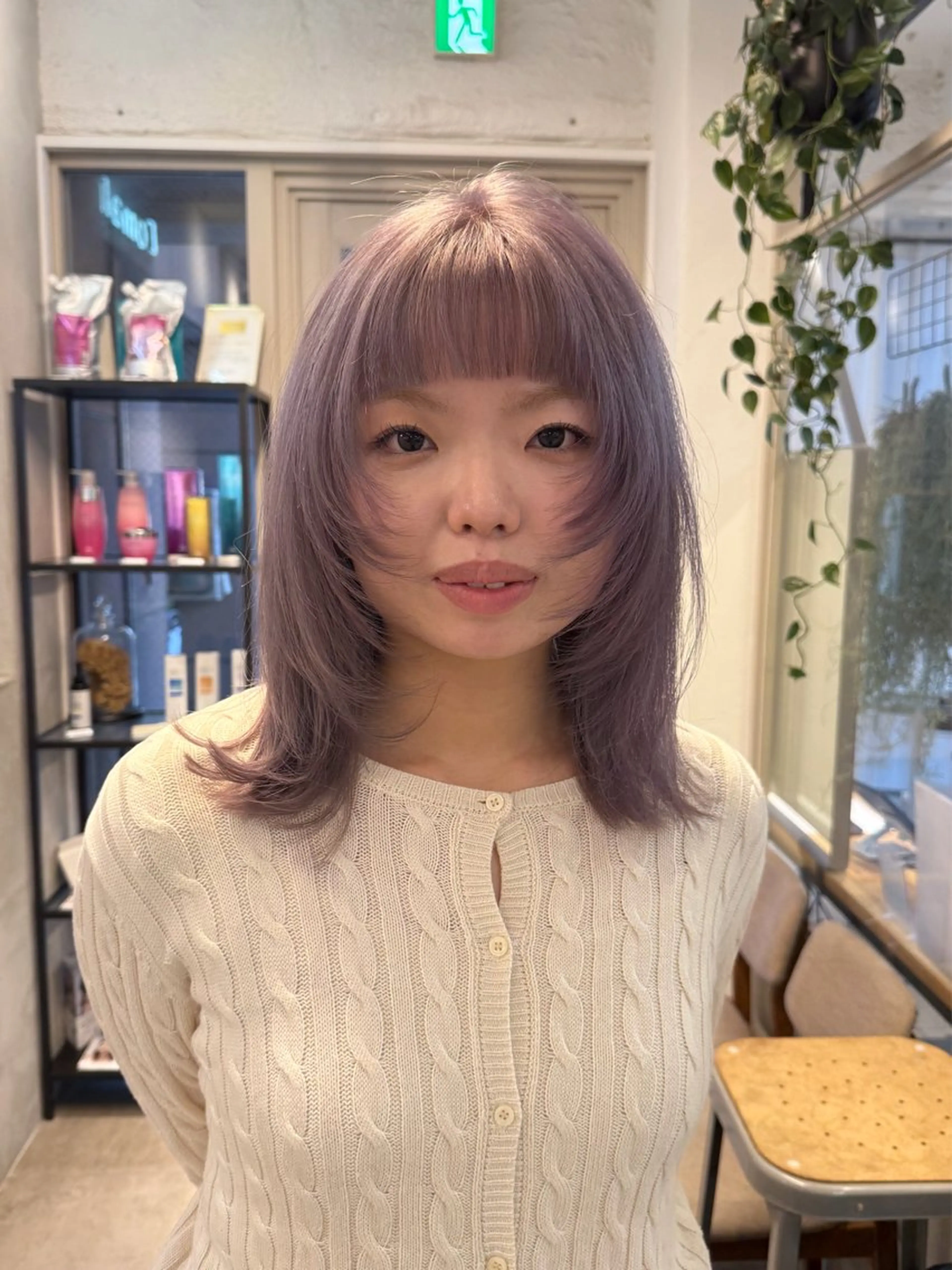 ミディアム カラー ミルクティー× グレージュMOMOのヘアスタイル