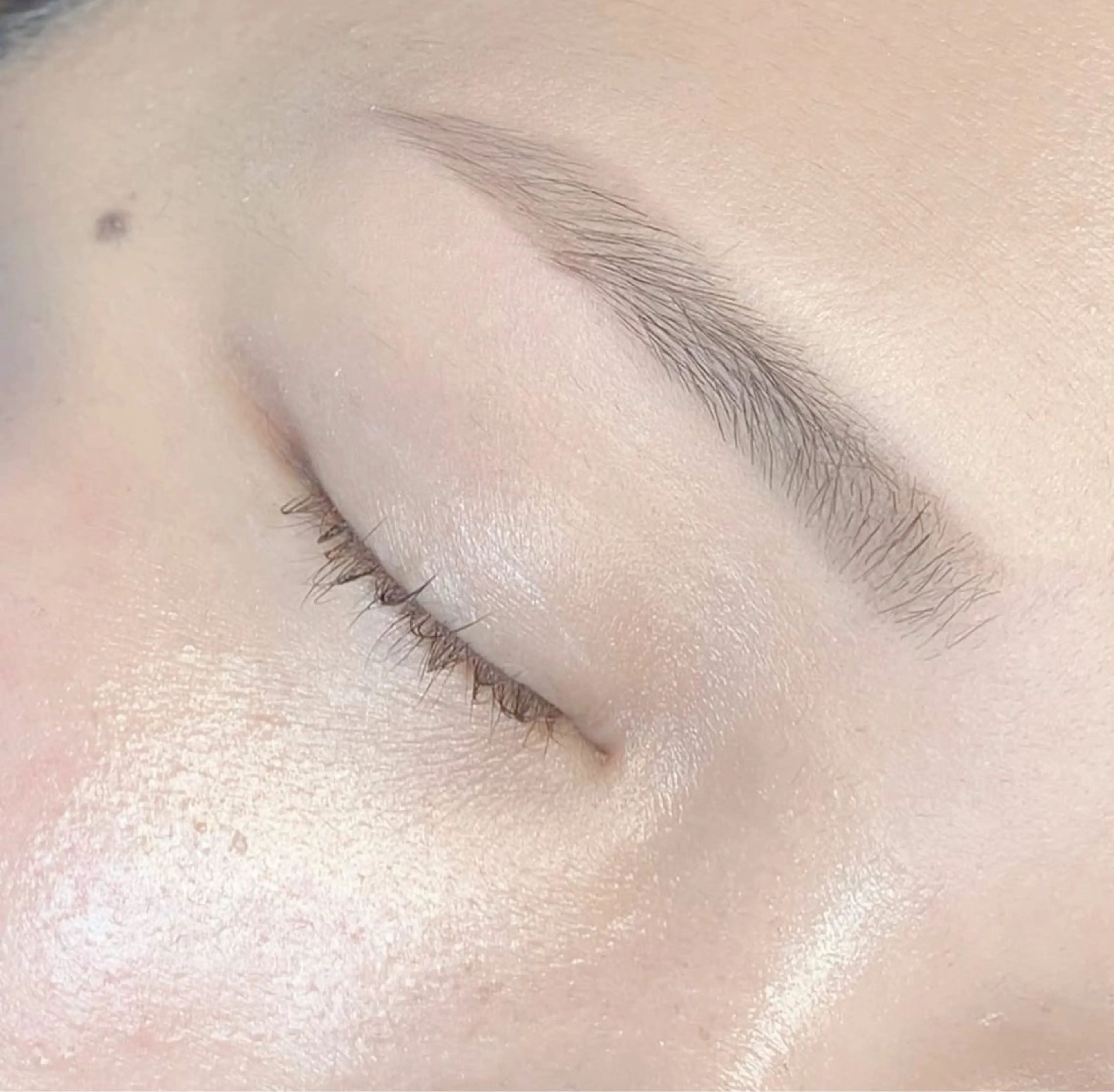 眉毛ワックスの写真