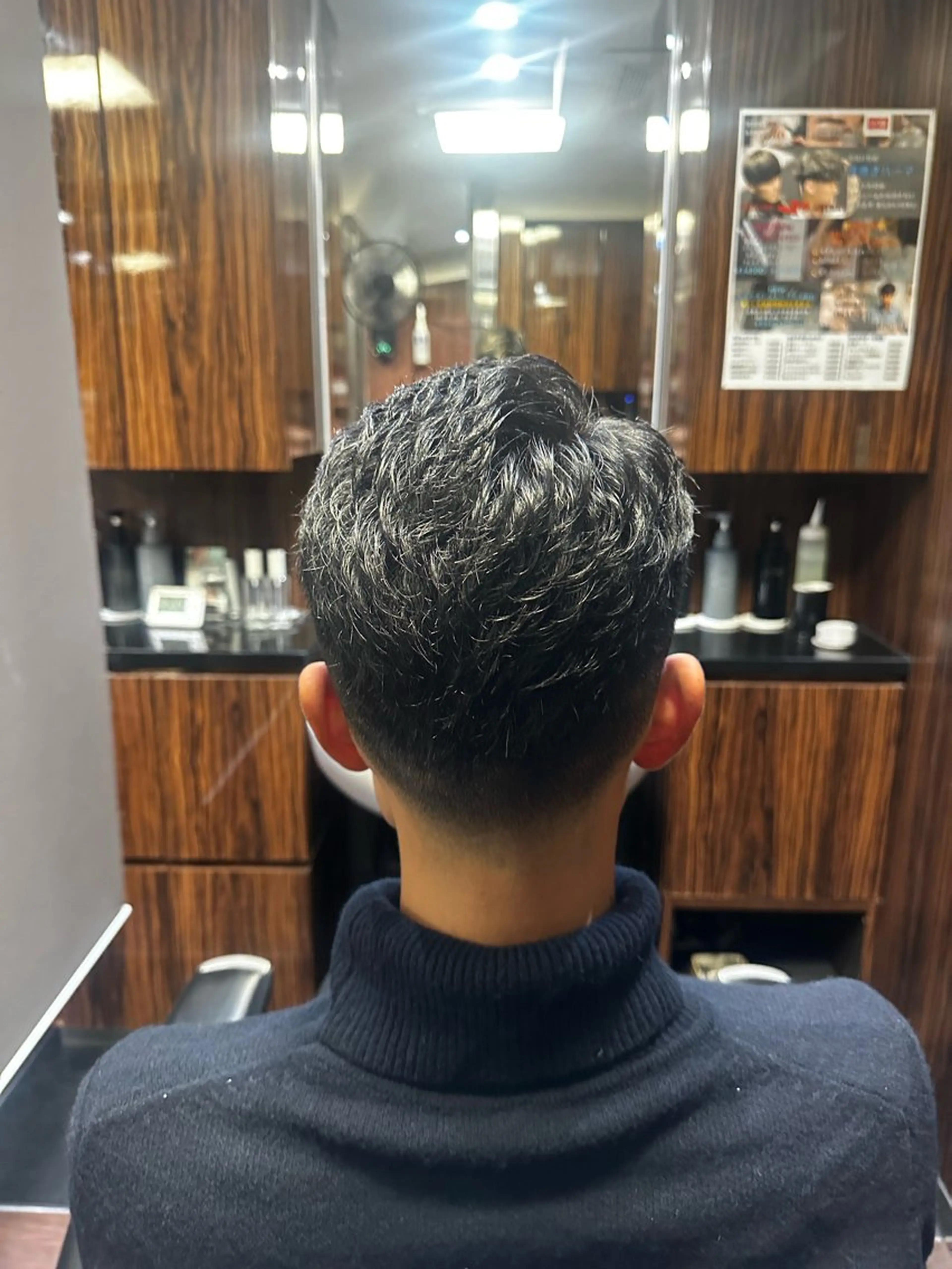 ショート メンズ ヒロ銀座 東京駅八重洲店所属・【メンズ専門】🔥 カミマンのヘアスタイル