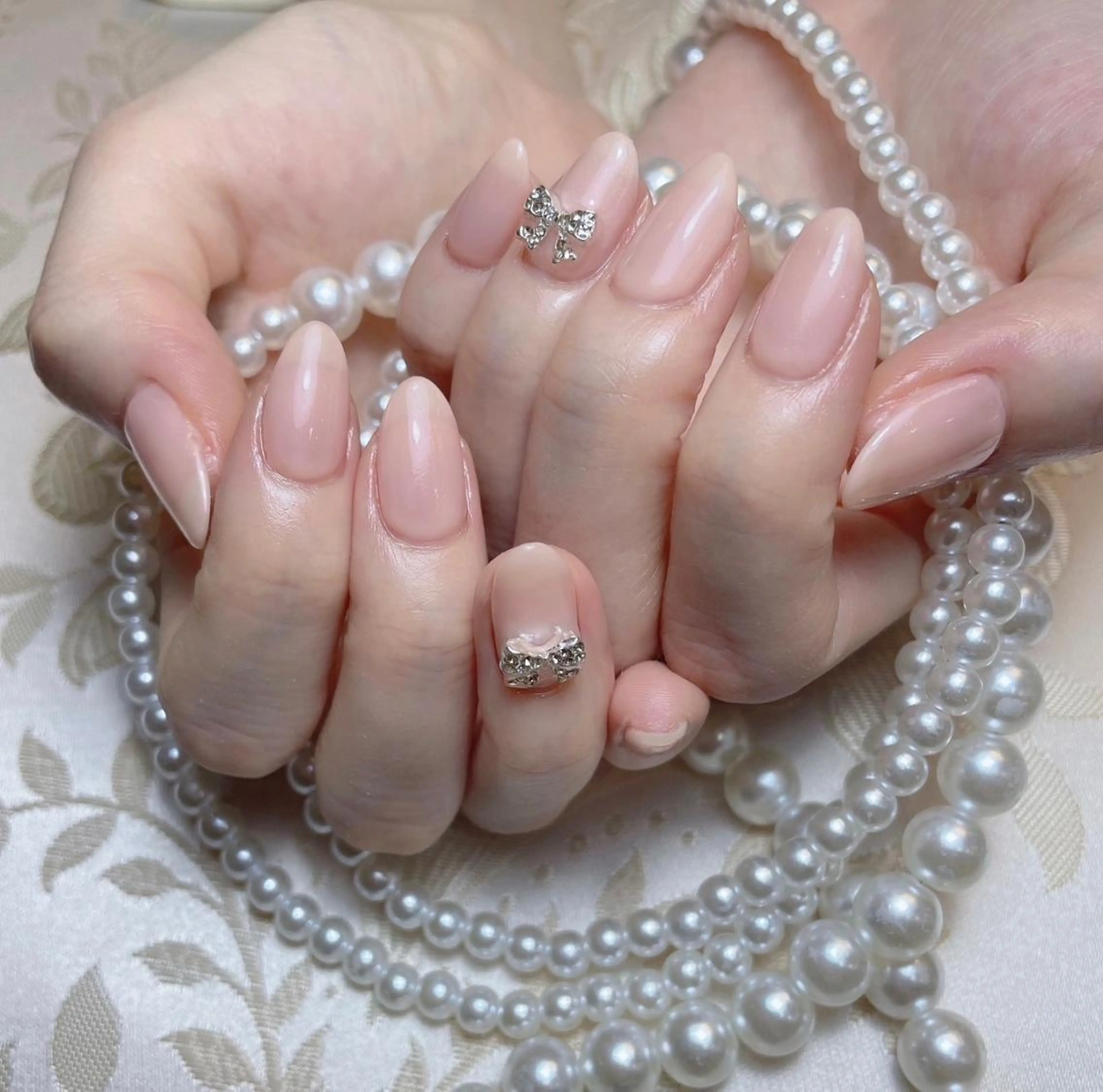 ネイル RAFFINE 月🦋🩵のネイルデザイン