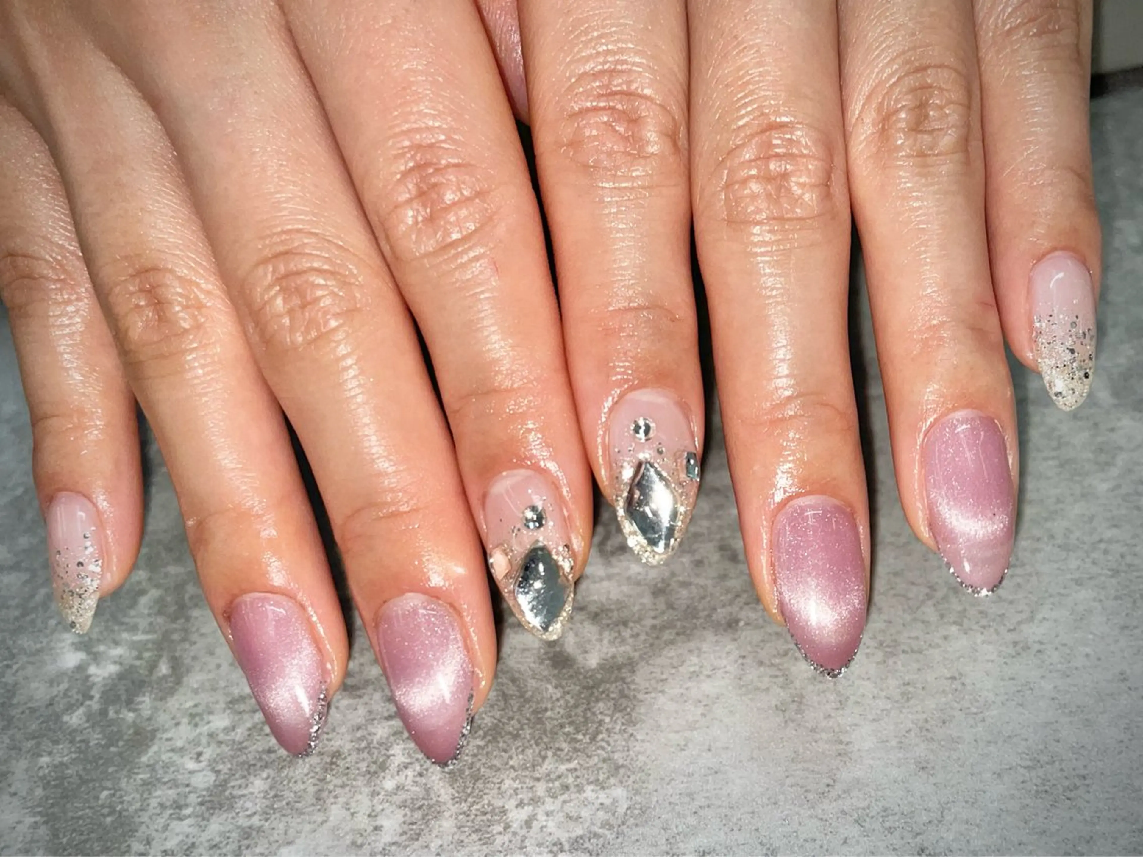 🌈サンプルデザインネイル🌈オフあり✅の写真