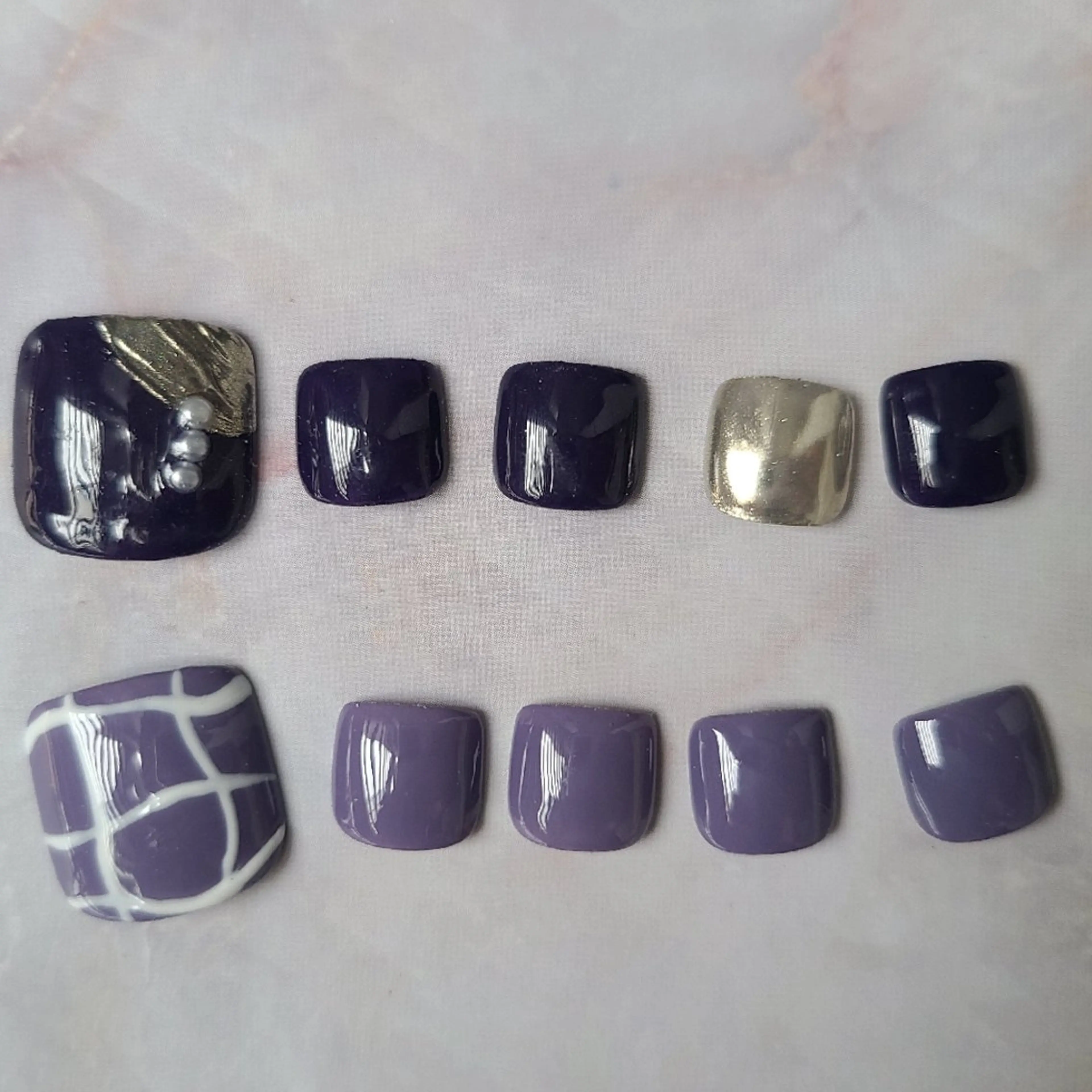 ネイル フットネイル 6RokuHair（ロクヘアー)所属・門川 茉奈美のネイルデザイン