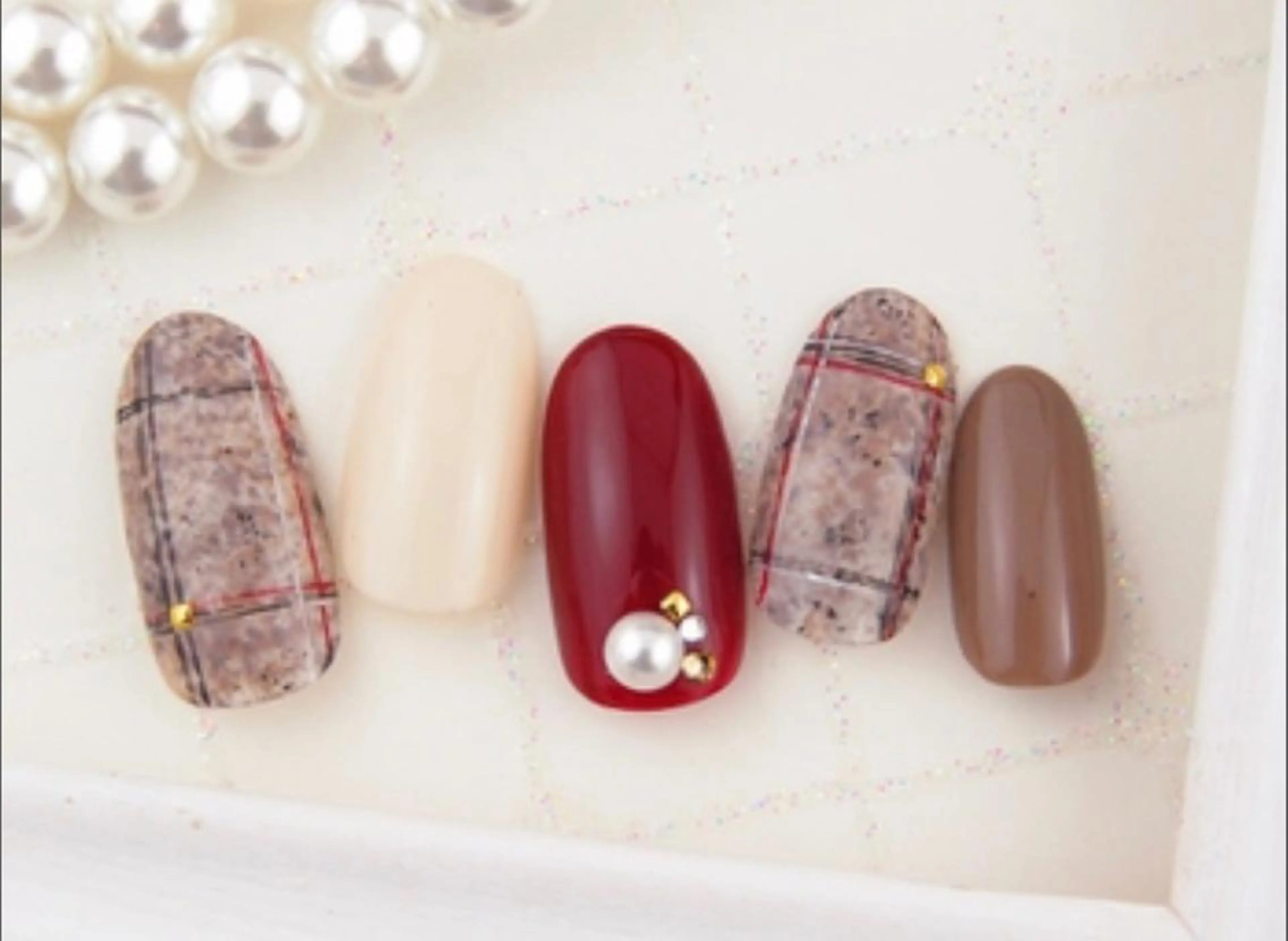 ネイル Lisse所属・戸田 奈津美のマツエク・マツパデザイン