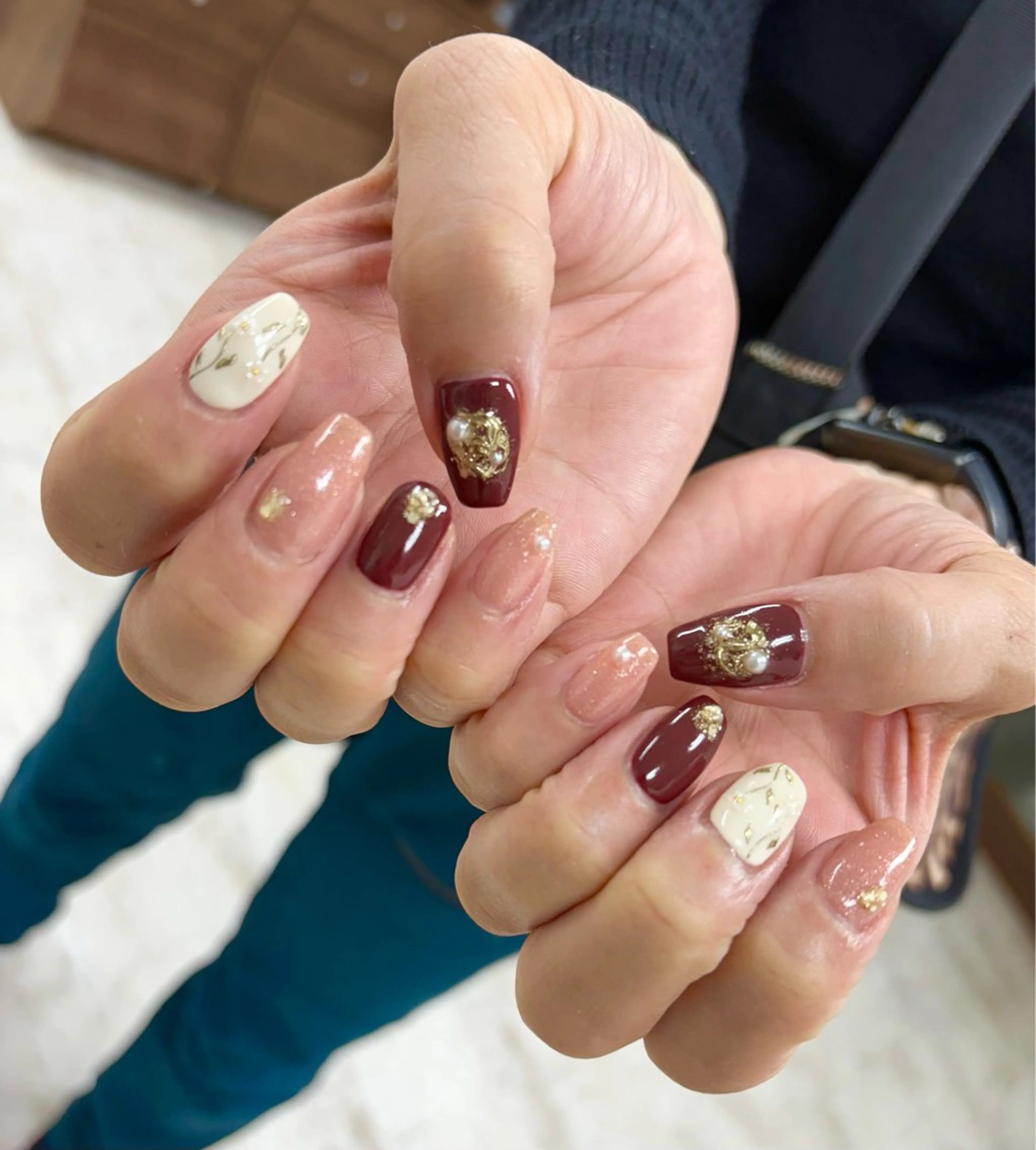 ネイル マハロネイルサロン横浜店所属・吉田 里菜のネイルデザイン