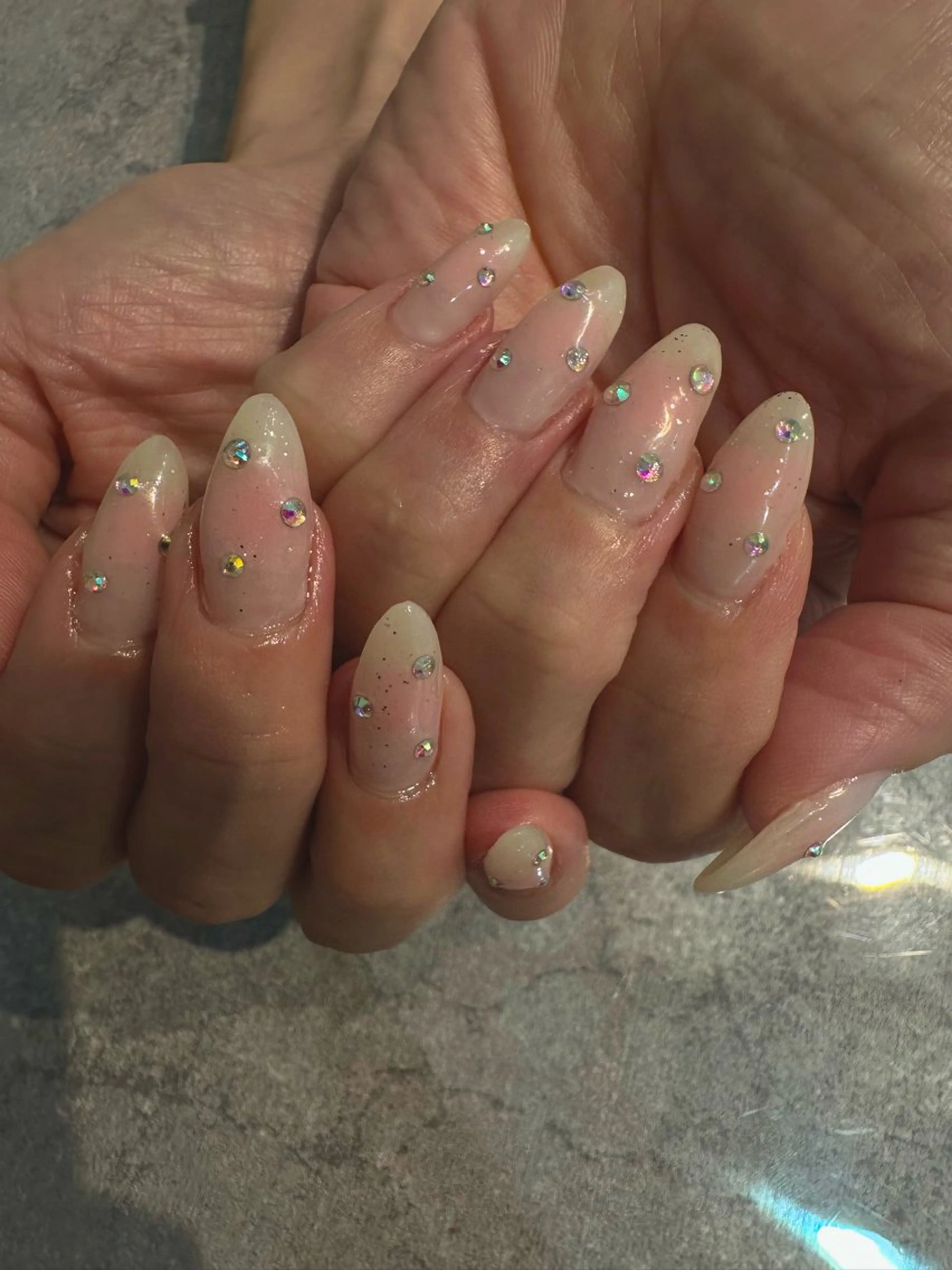 ネイル オーロラネイル チークネイル ストーンネイル cres nail（スクールW内）所属・Sei｜京橋｜ Handモデル🩷のネイルデザイン