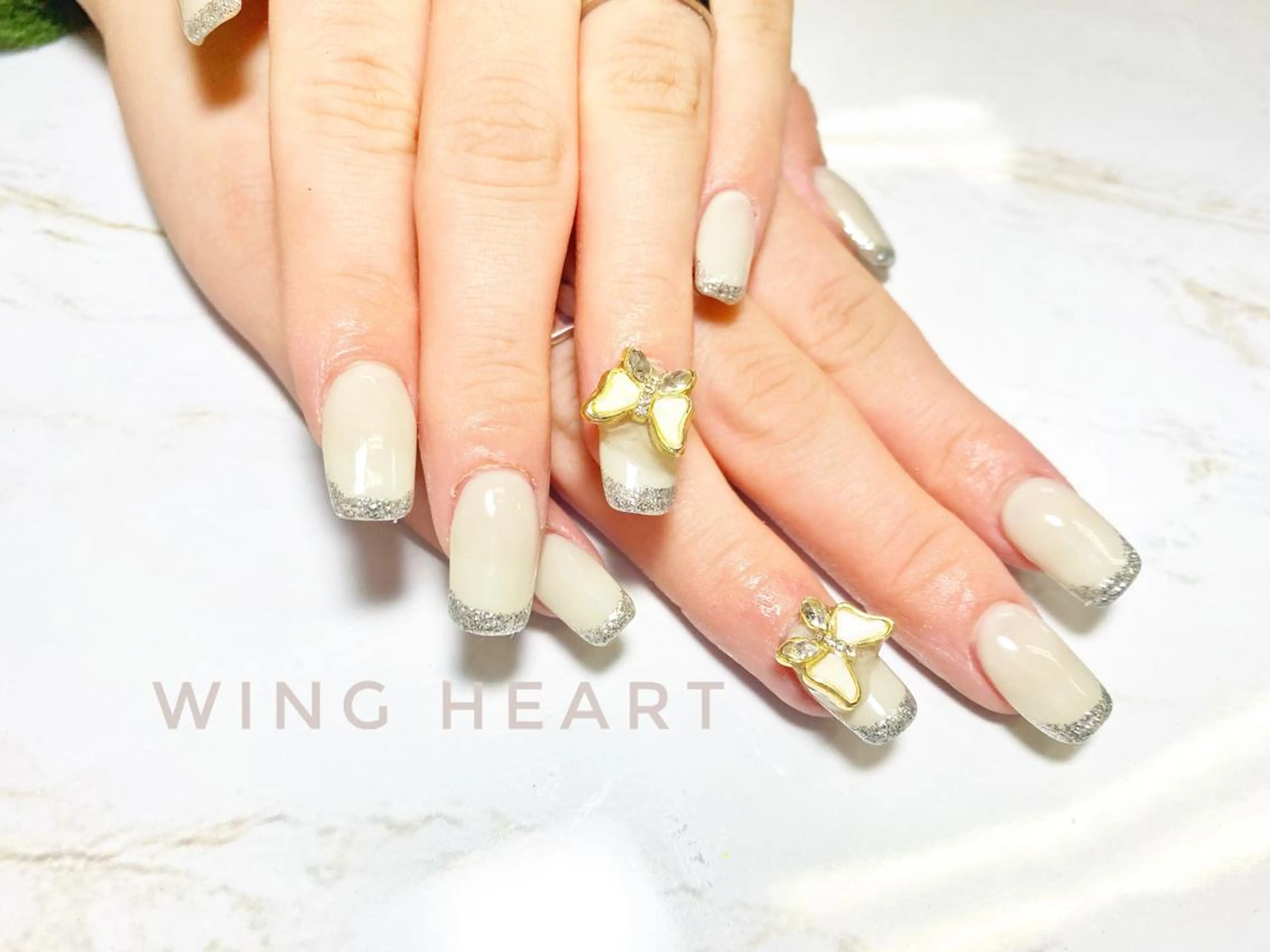 ネイル O. AKINAのネイルデザイン