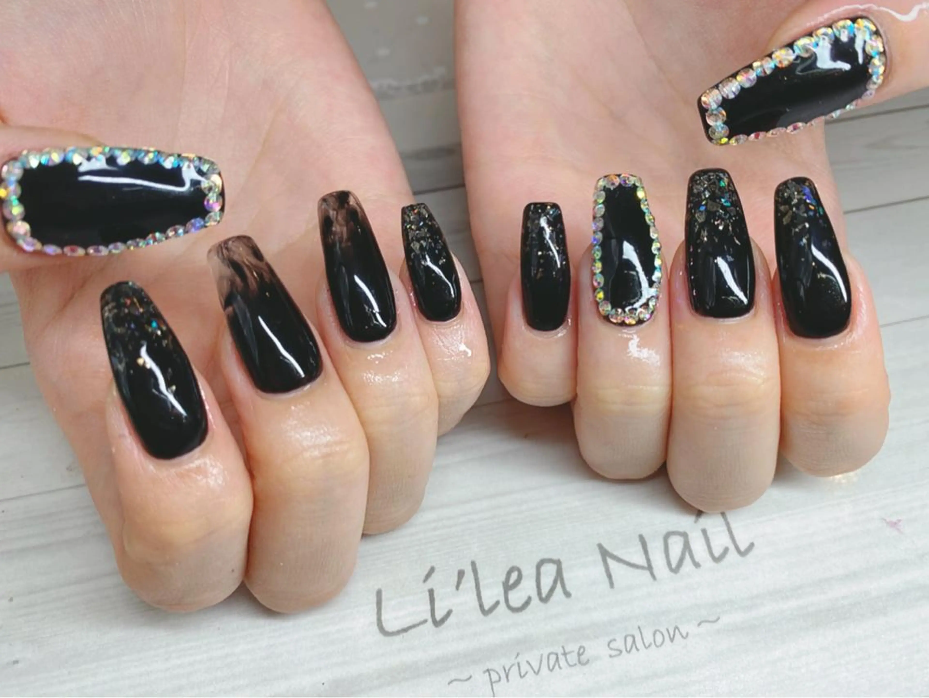 ネイル Li'leaNail AINAのネイルデザイン