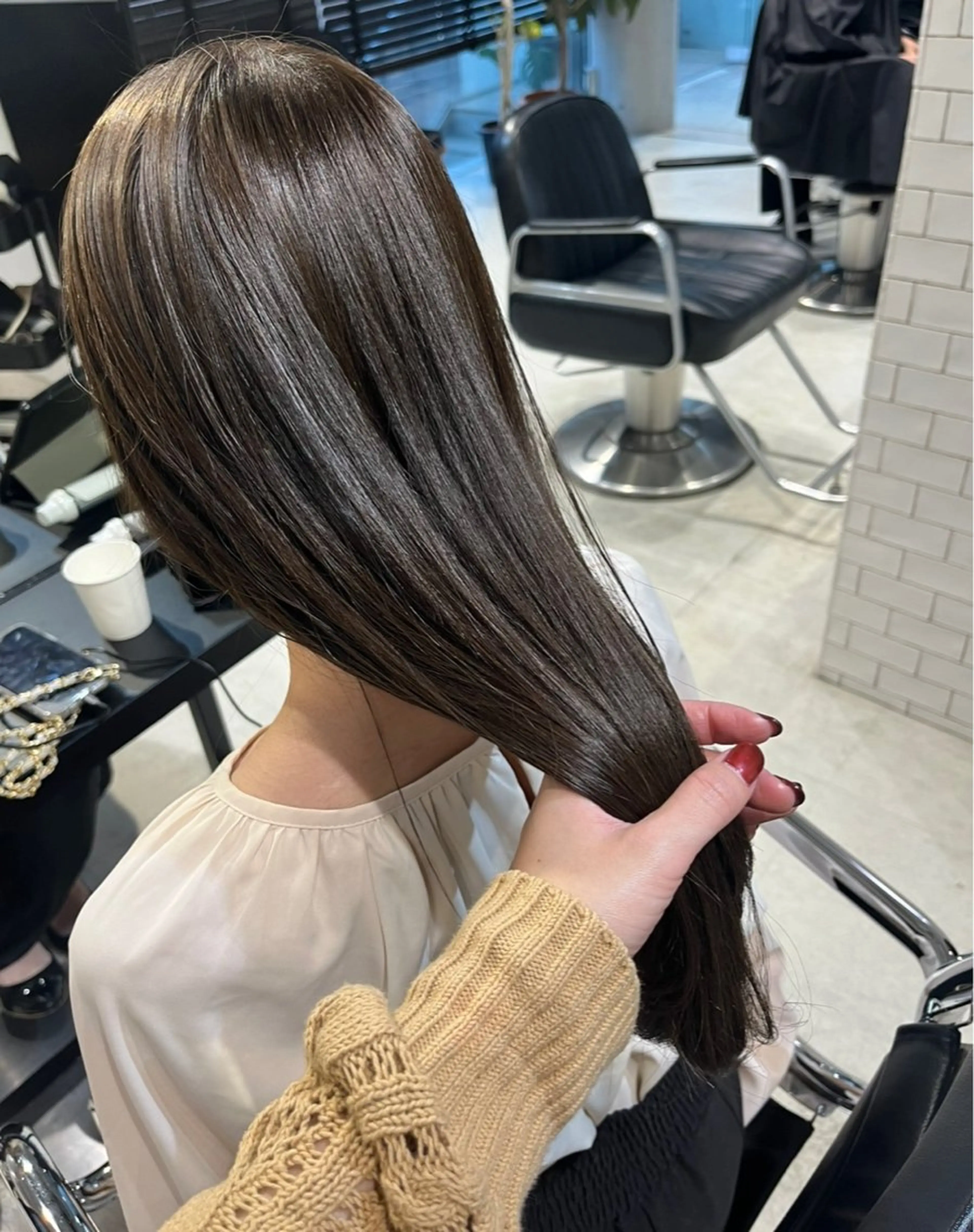 ロング カラー パーマ ヘアアレンジ 透明感/オリーブ/ グレージュ/YUKAのヘアスタイル