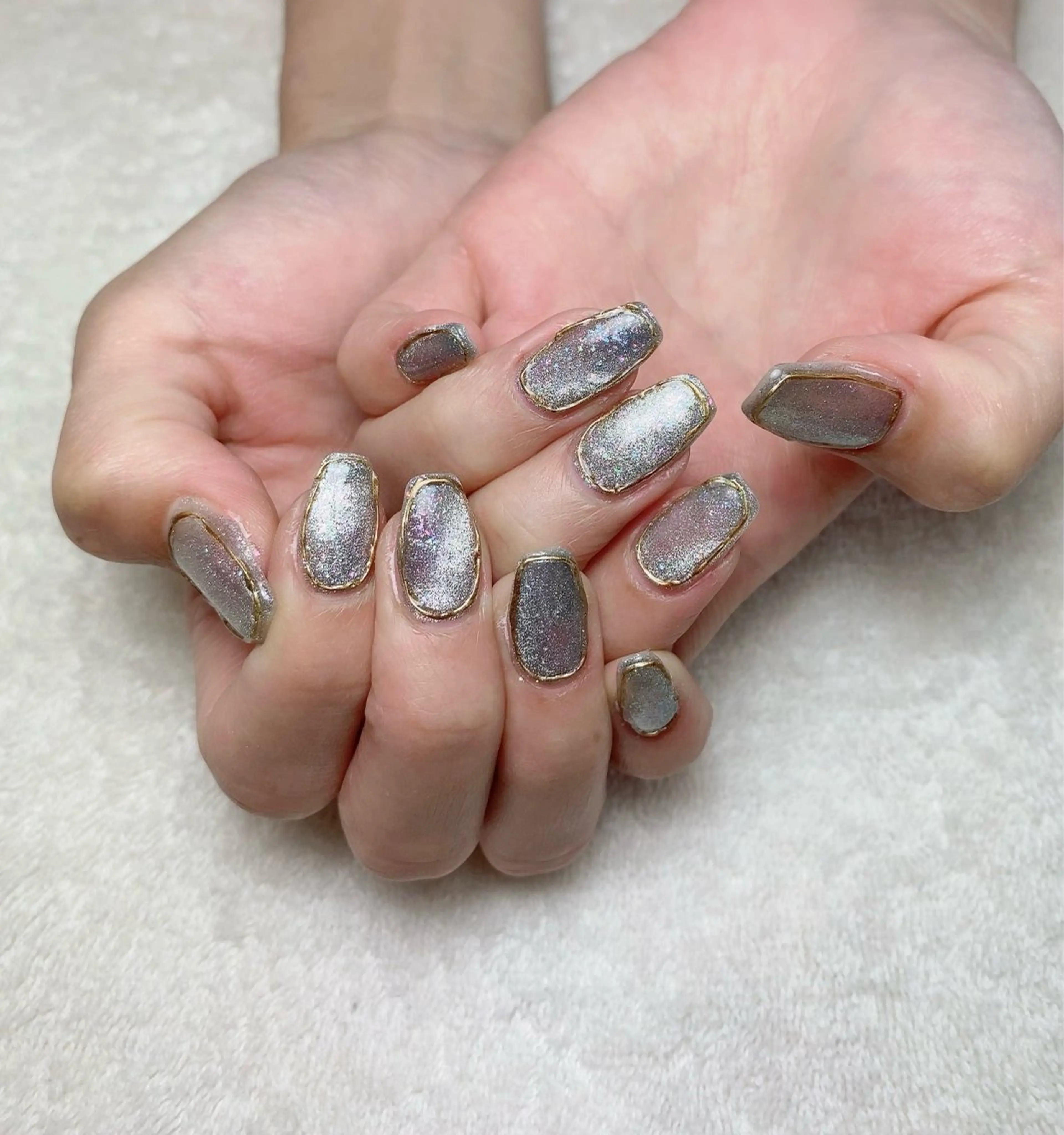 ネイル マグネットネイル シルバー ハンドネイル COCO+所属・COCO +のエステ・リラクイメージ