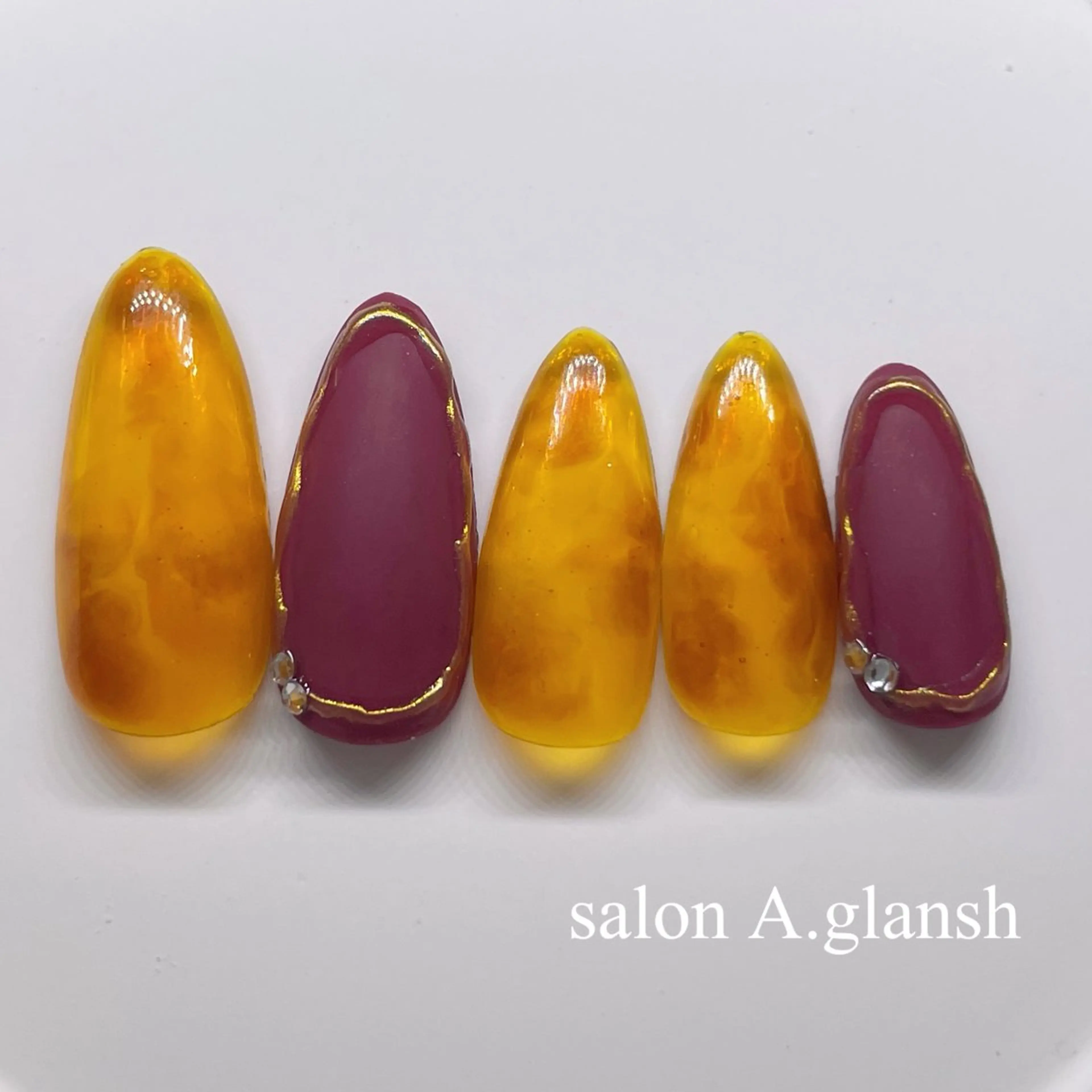 ネイル ハンドネイル salon A.glansh所属・肌質改善salon♪ 効果がわかる♪南森町のネイルデザイン