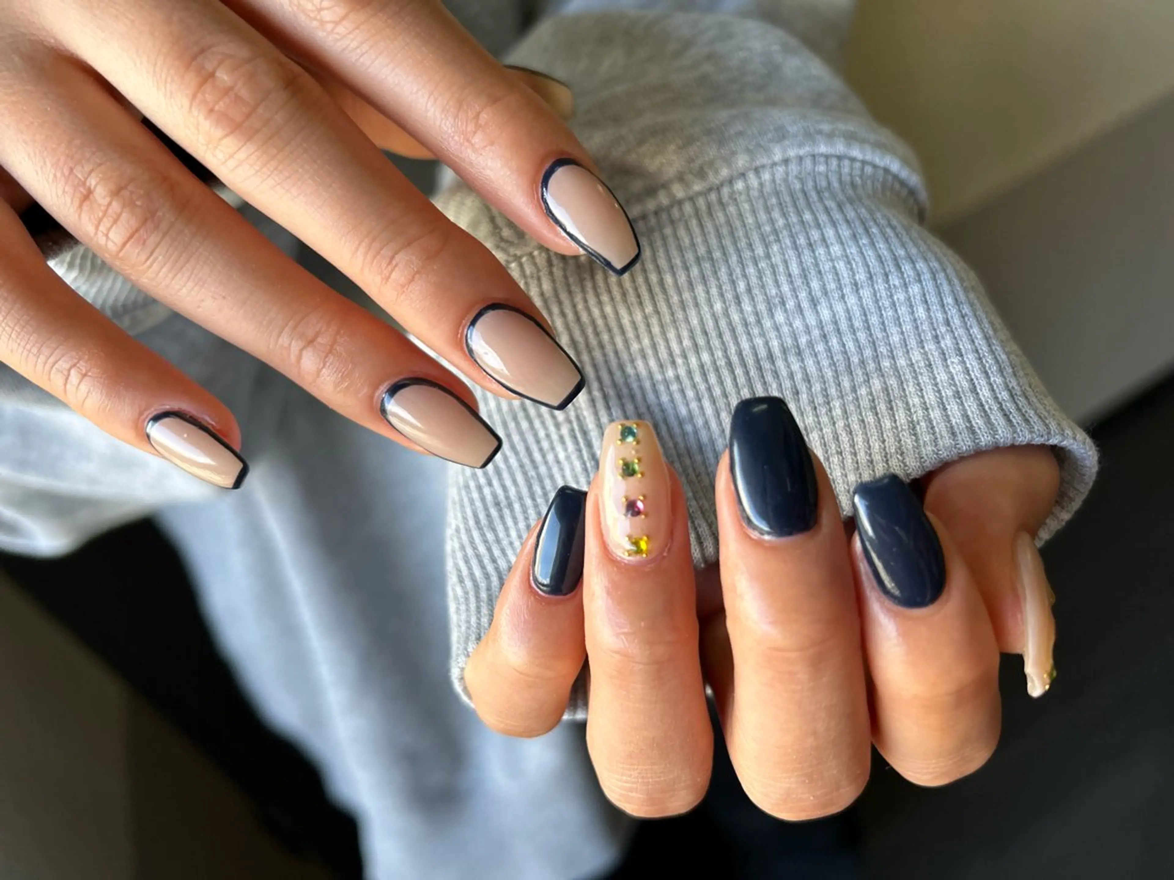 ネイル ハンドネイル フットネイル ✴︎ Delightのネイルデザイン