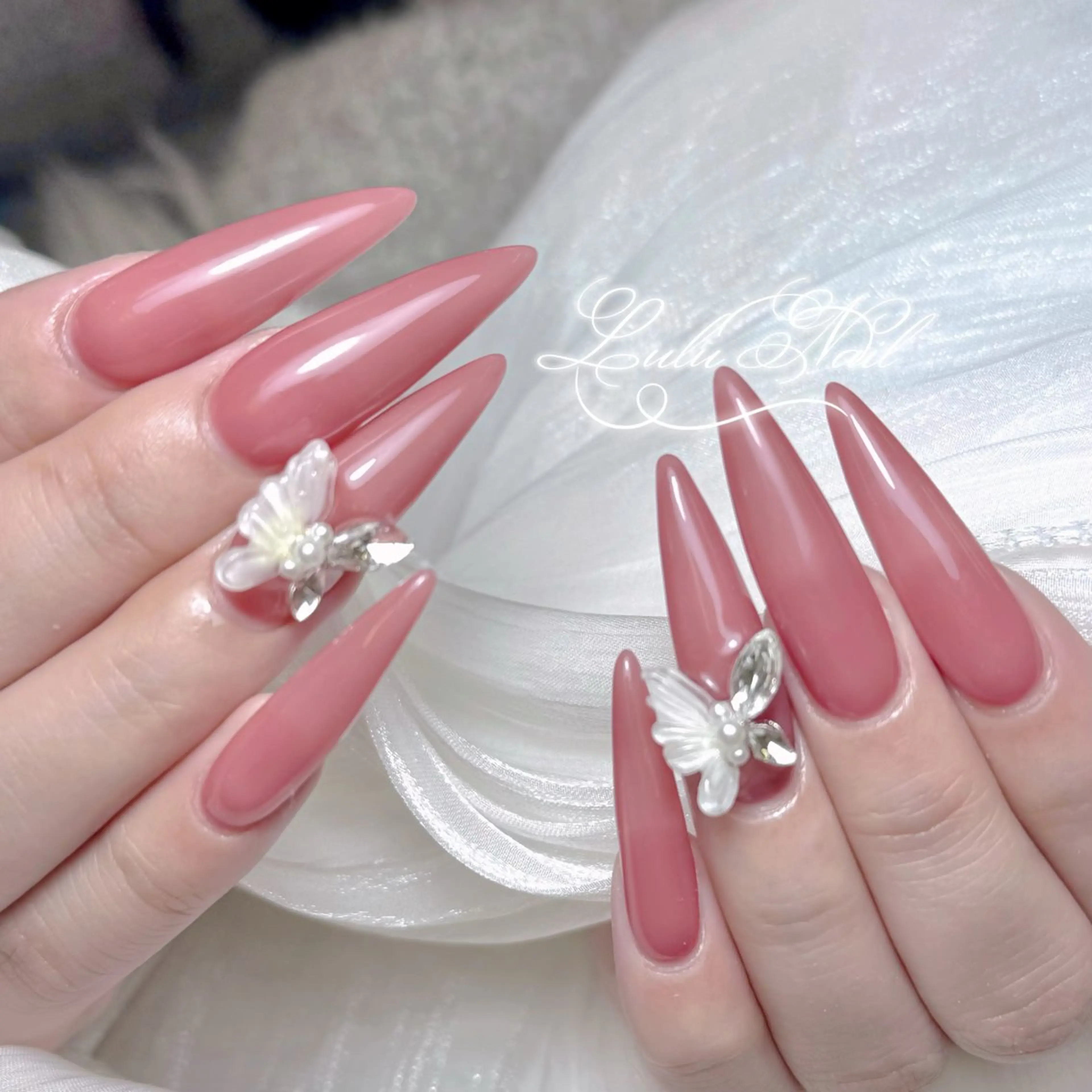 ネイル ハンドネイル Lulu Nail 🫧ユユのネイルデザイン