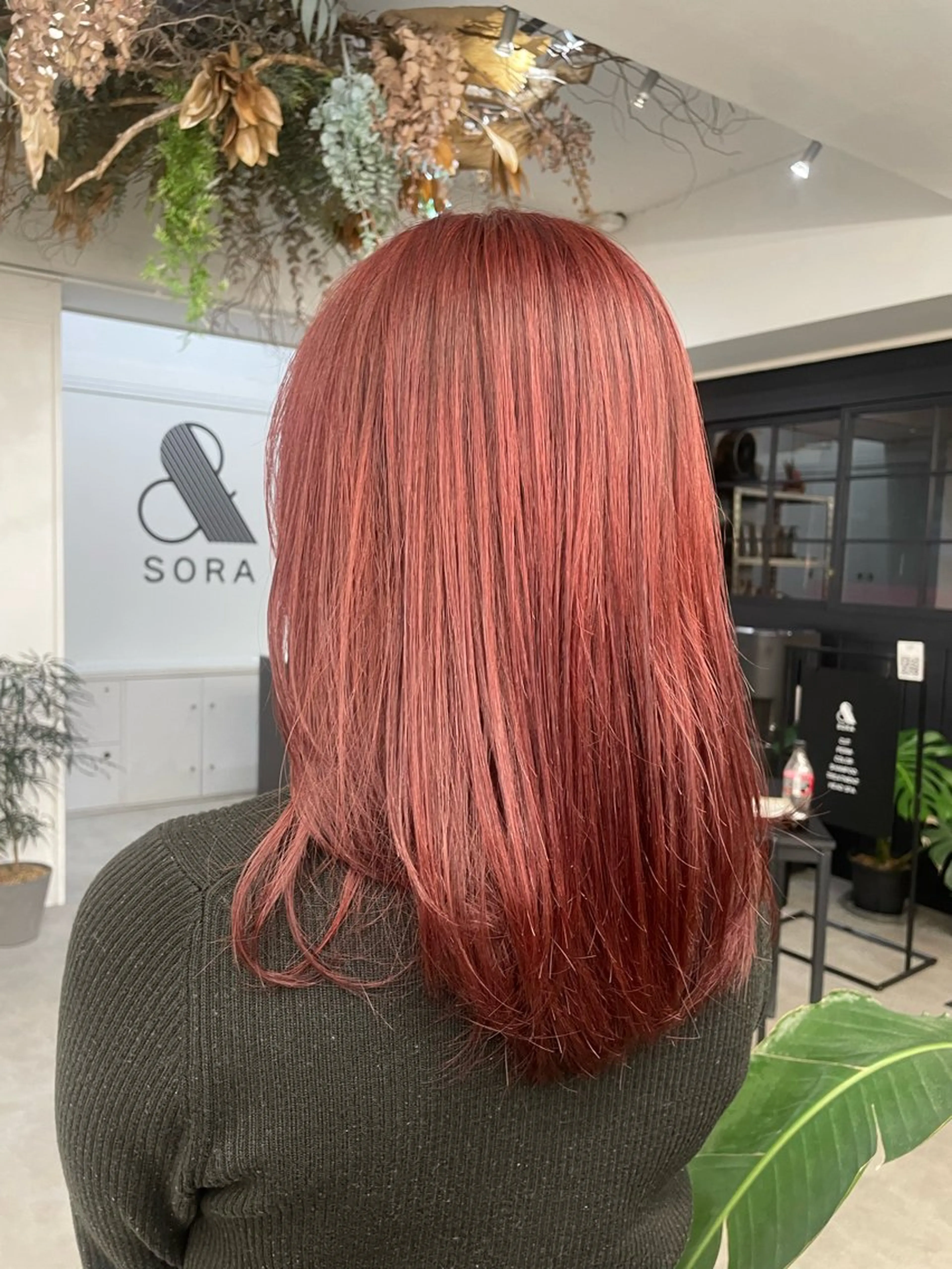 セミロング カット モデル募集/ホノカのヘアスタイル