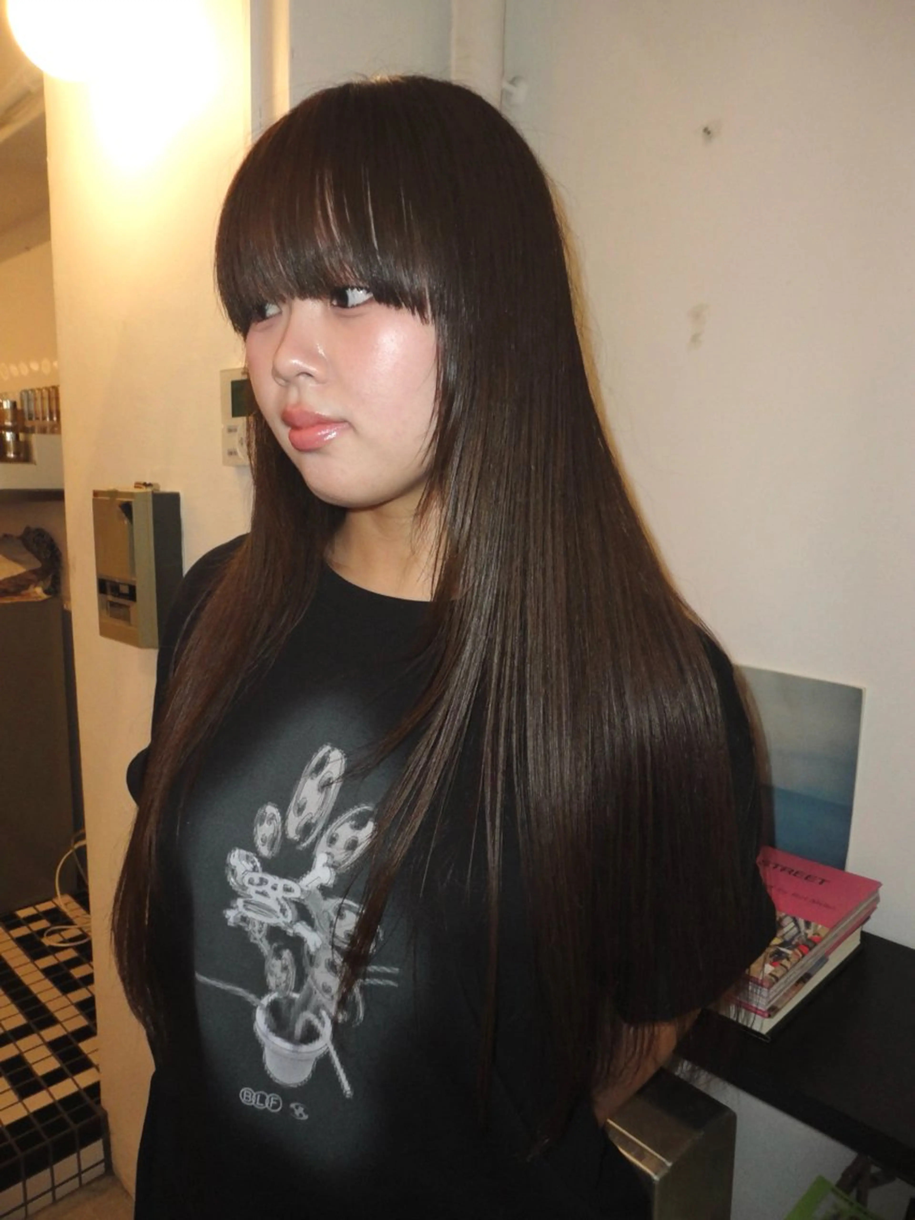 セミロング カラー 楪所属・チヒロ/パーマ /ショートのヘアスタイル