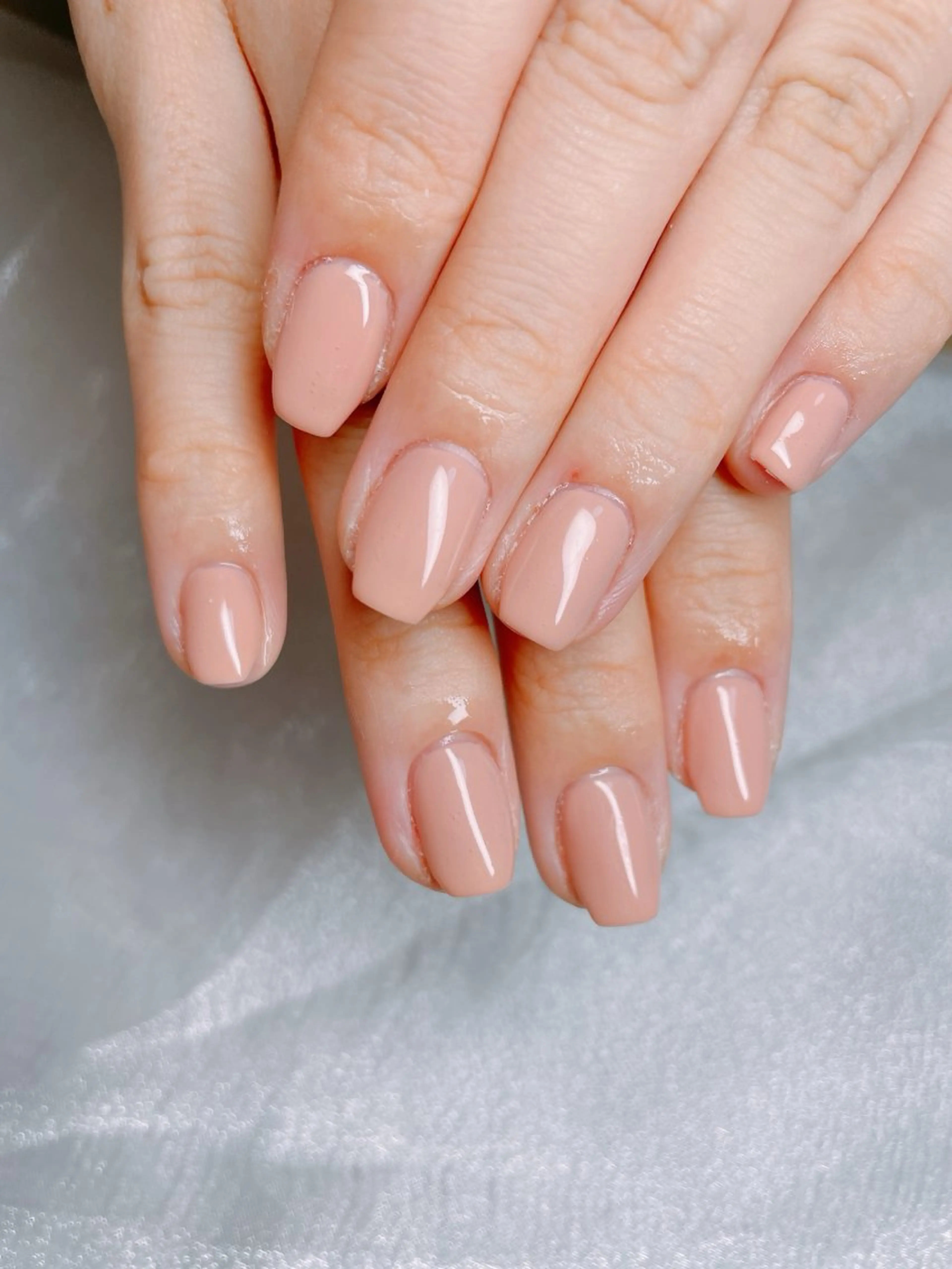 ネイル オフィスネイル ワンカラーネイル シンプルネイル ハンドネイル GAL_ NAILのネイルデザイン
