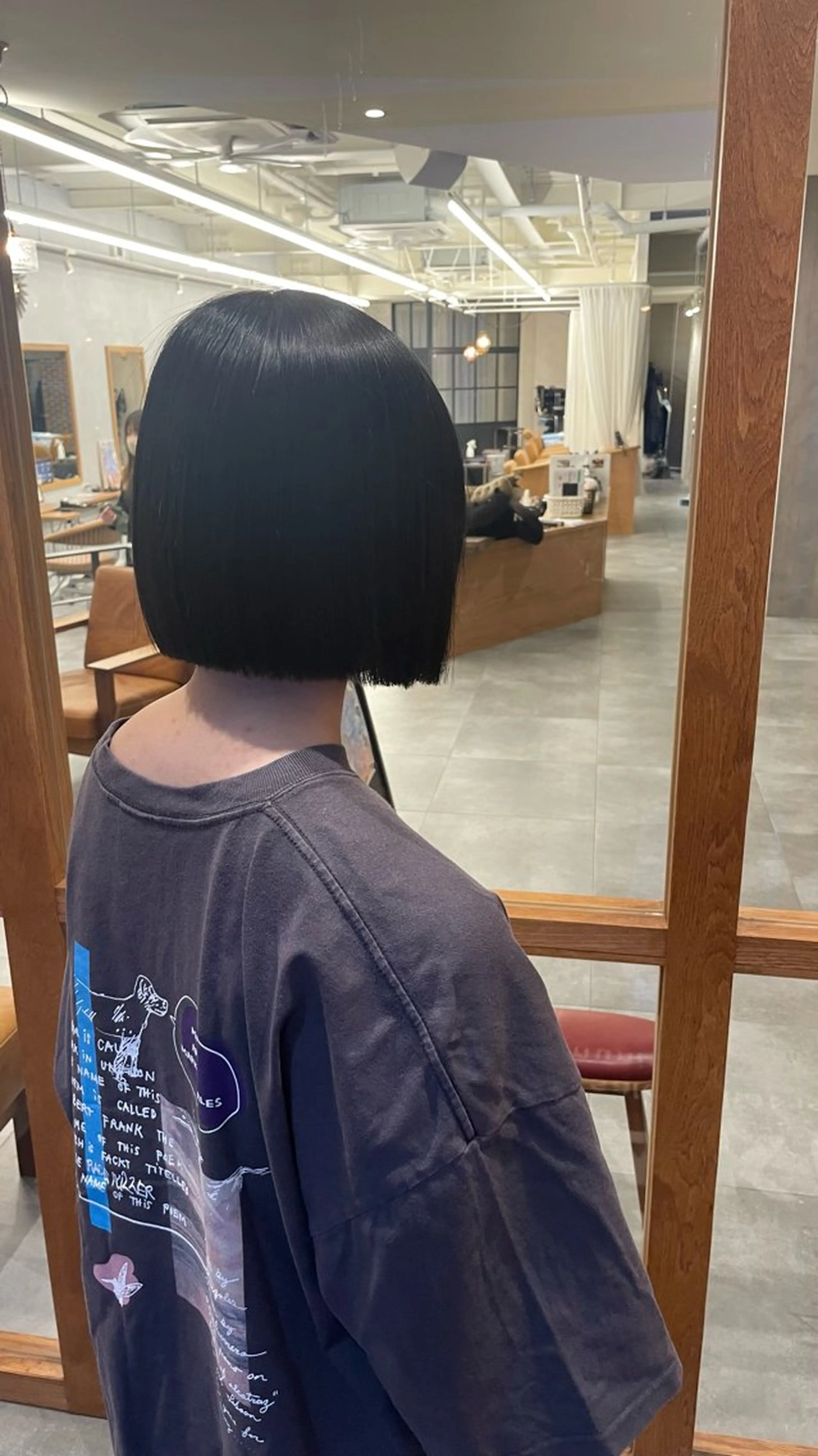 ショート ボブ カット 澤田 真凛のヘアスタイル