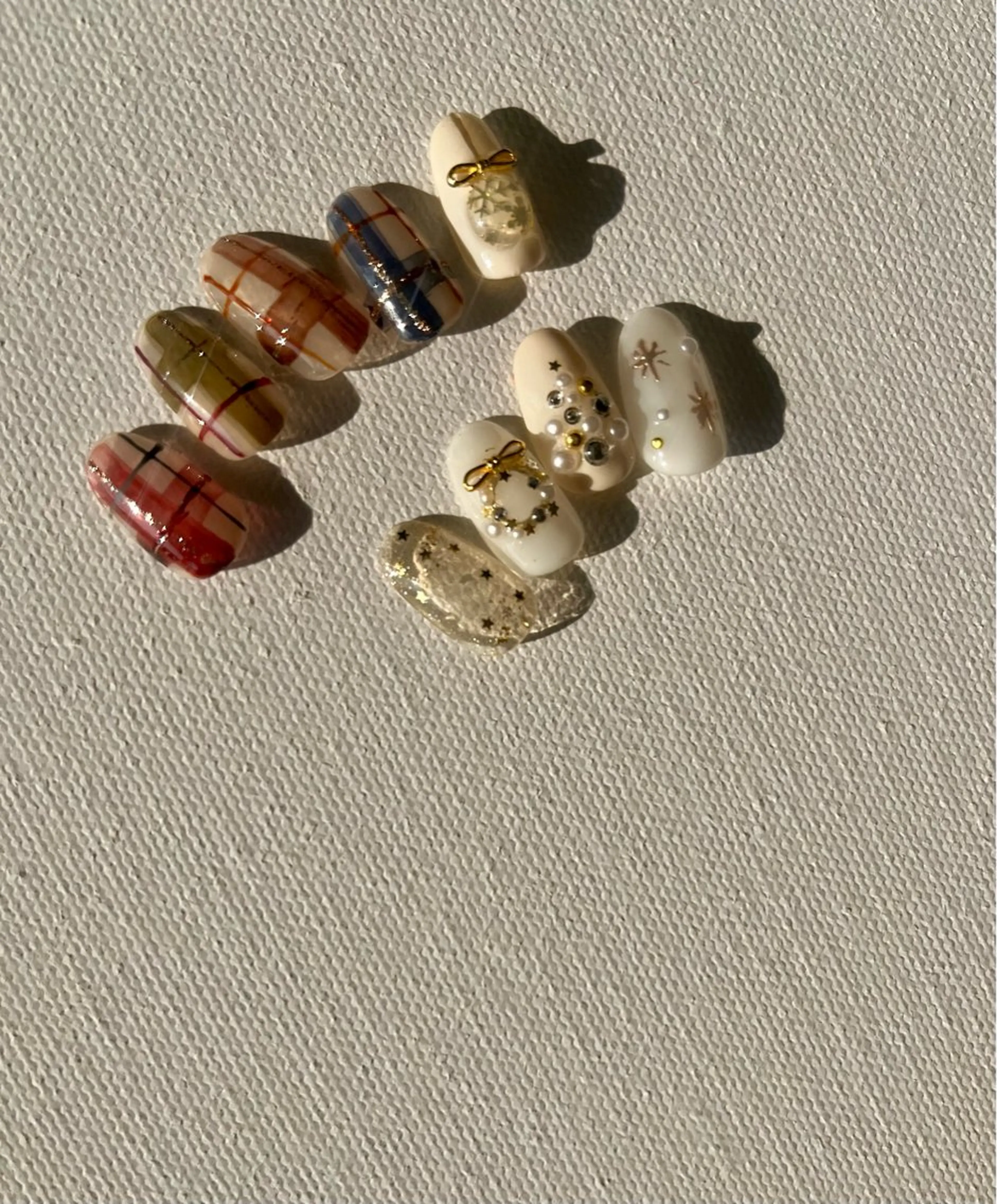 ネイル アートネイル 冬ネイル クリスマス エステ&アイラッシュ&ネイル Folche博多店【フォルチェ】所属・フォルチェ博多店 細田のネイルデザイン