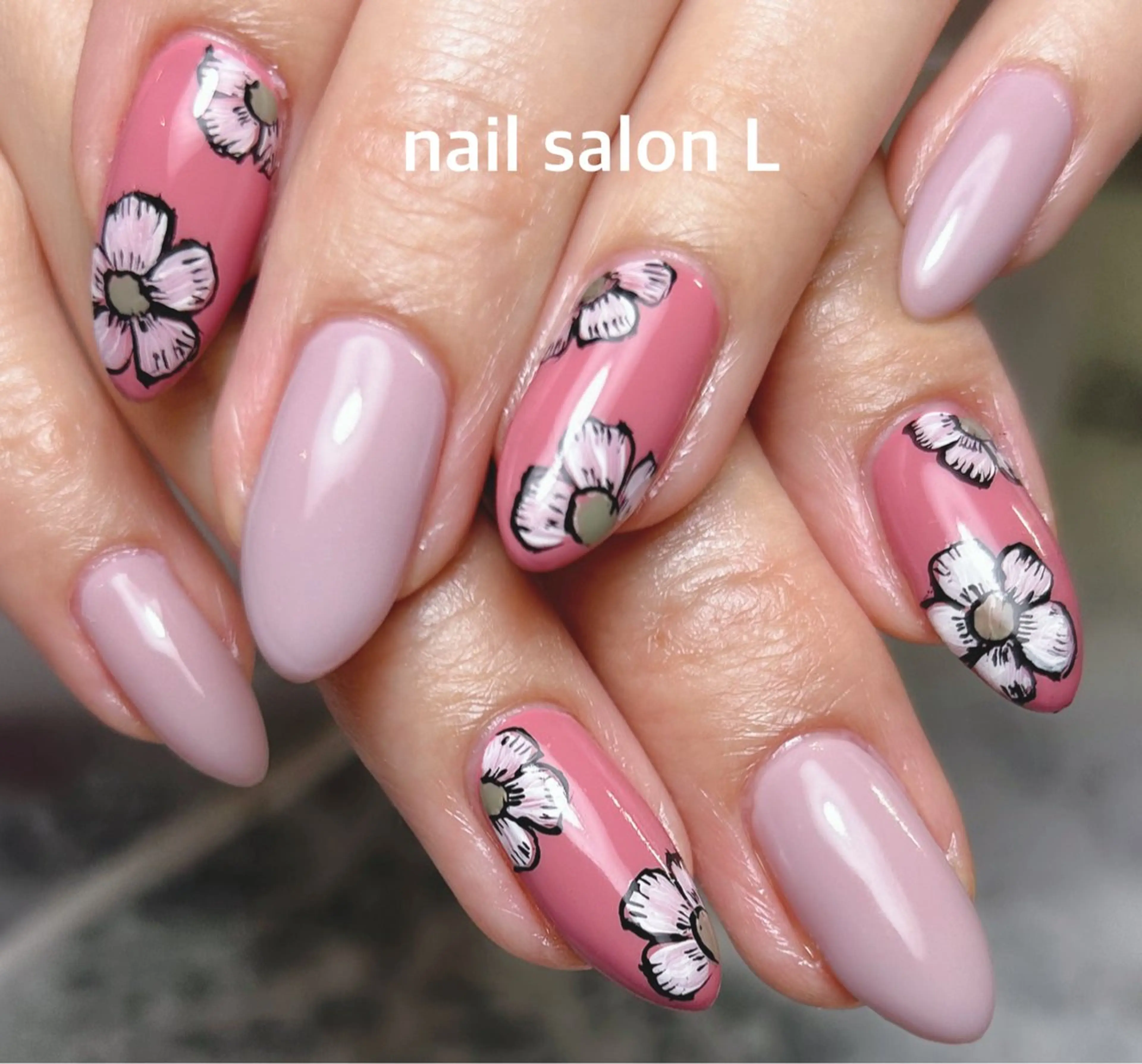 ネイル フラワーネイル ハンドネイル 吉川市 ネイルサロンLのネイルデザイン