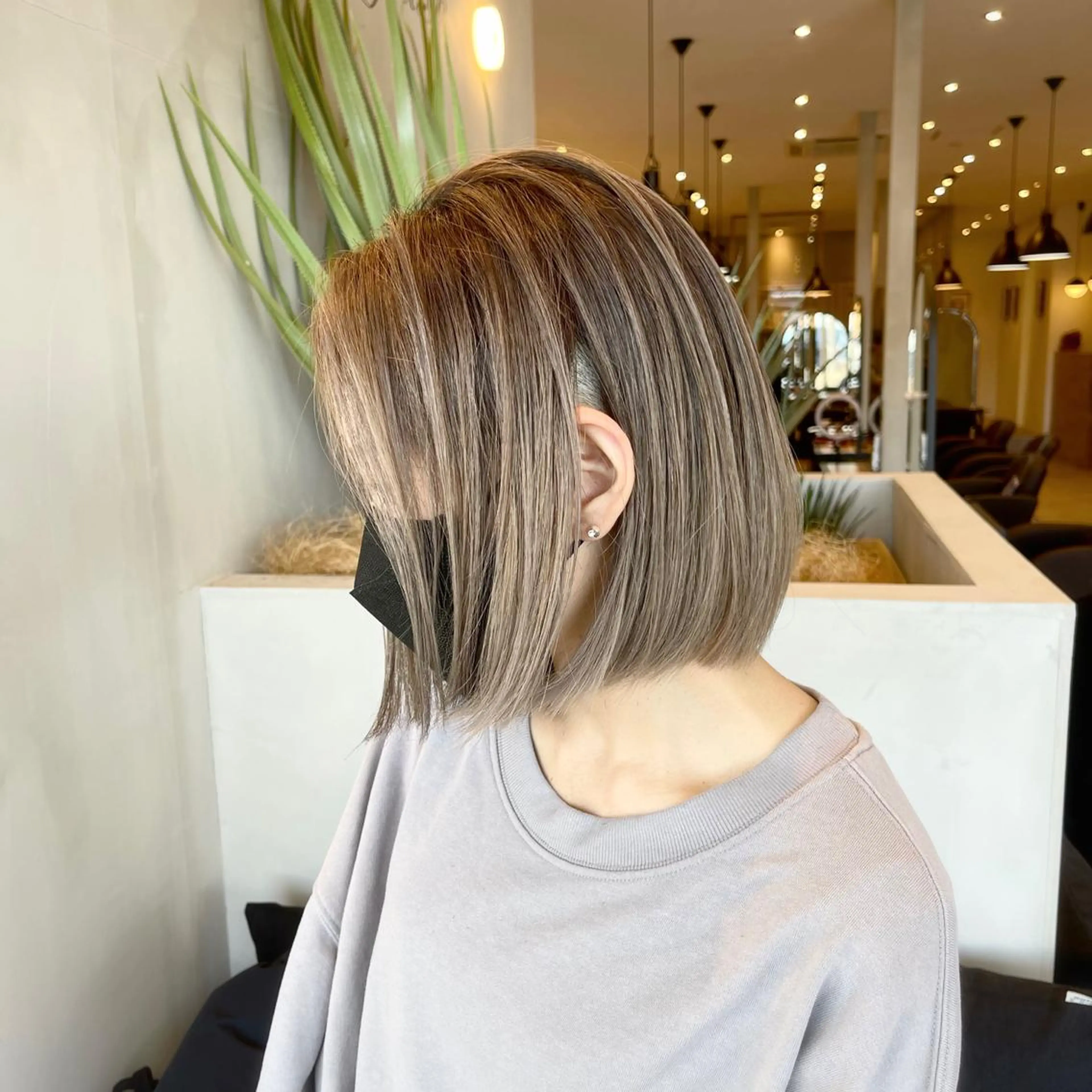 ショート カラー バレイヤージュ デザインカラー ハイライトカラー 外国人風カラー ハイライト カット ヘアカラー トリートメント アンドウ ユウ/ レイヤーカット/韓国のヘアスタイル