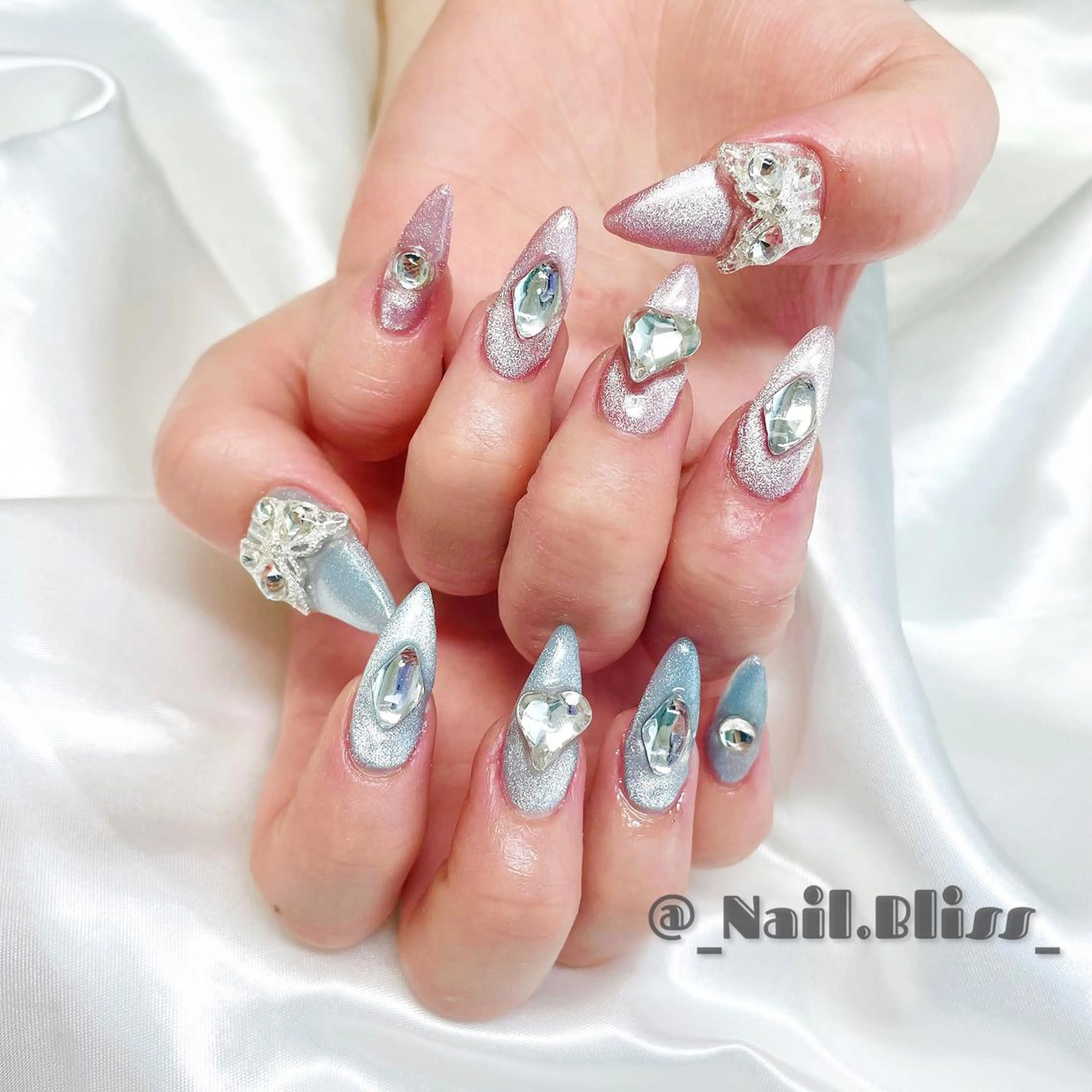 ネイル マグネットネイル ハンドネイル NAIL BLISSのネイルデザイン