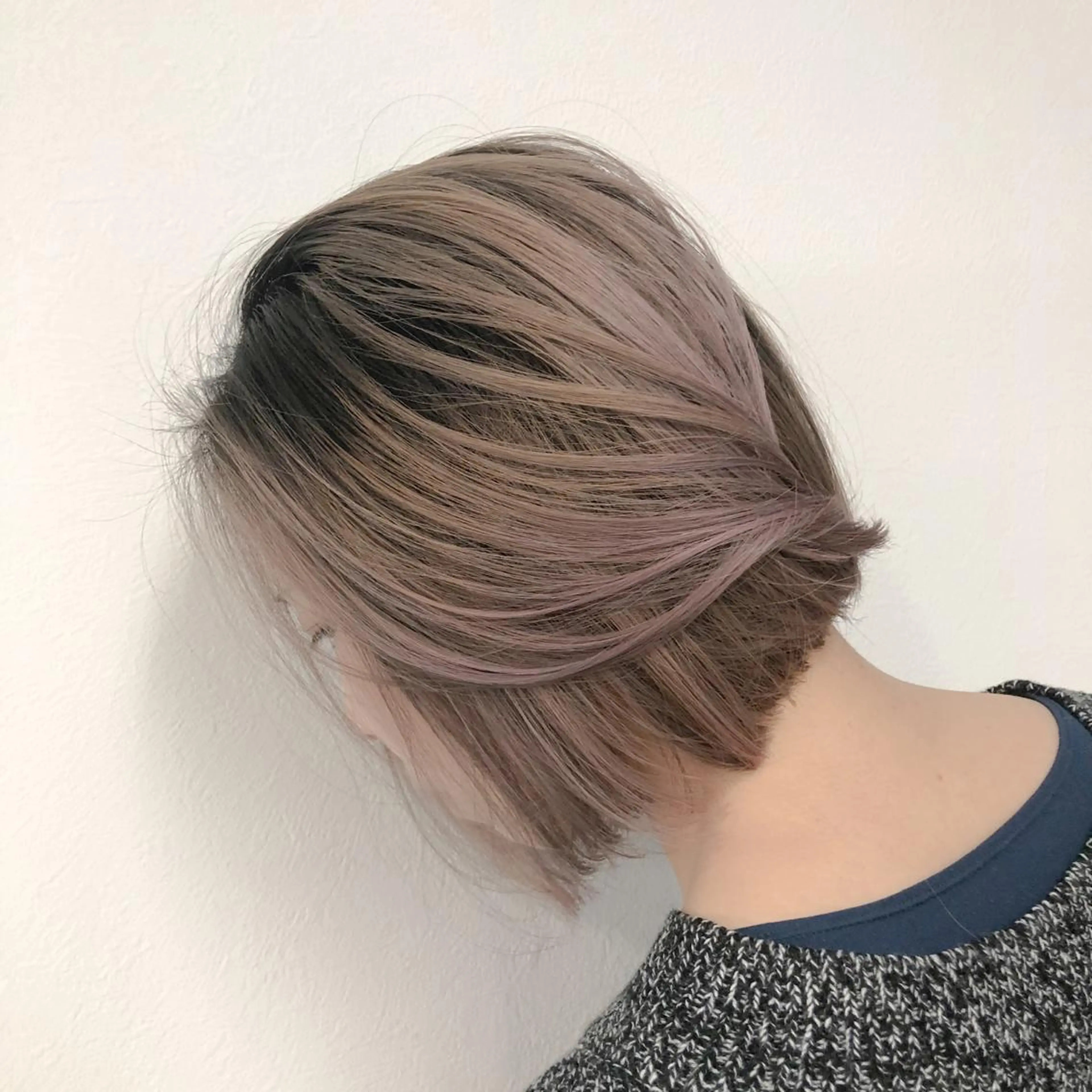 ショート カラー ヘアアレンジ バレイヤージュ デザインカラー ハイライトカラー 外国人風カラー ハイライト アンドウ ユウ/ レイヤーカット/韓国のヘアスタイル