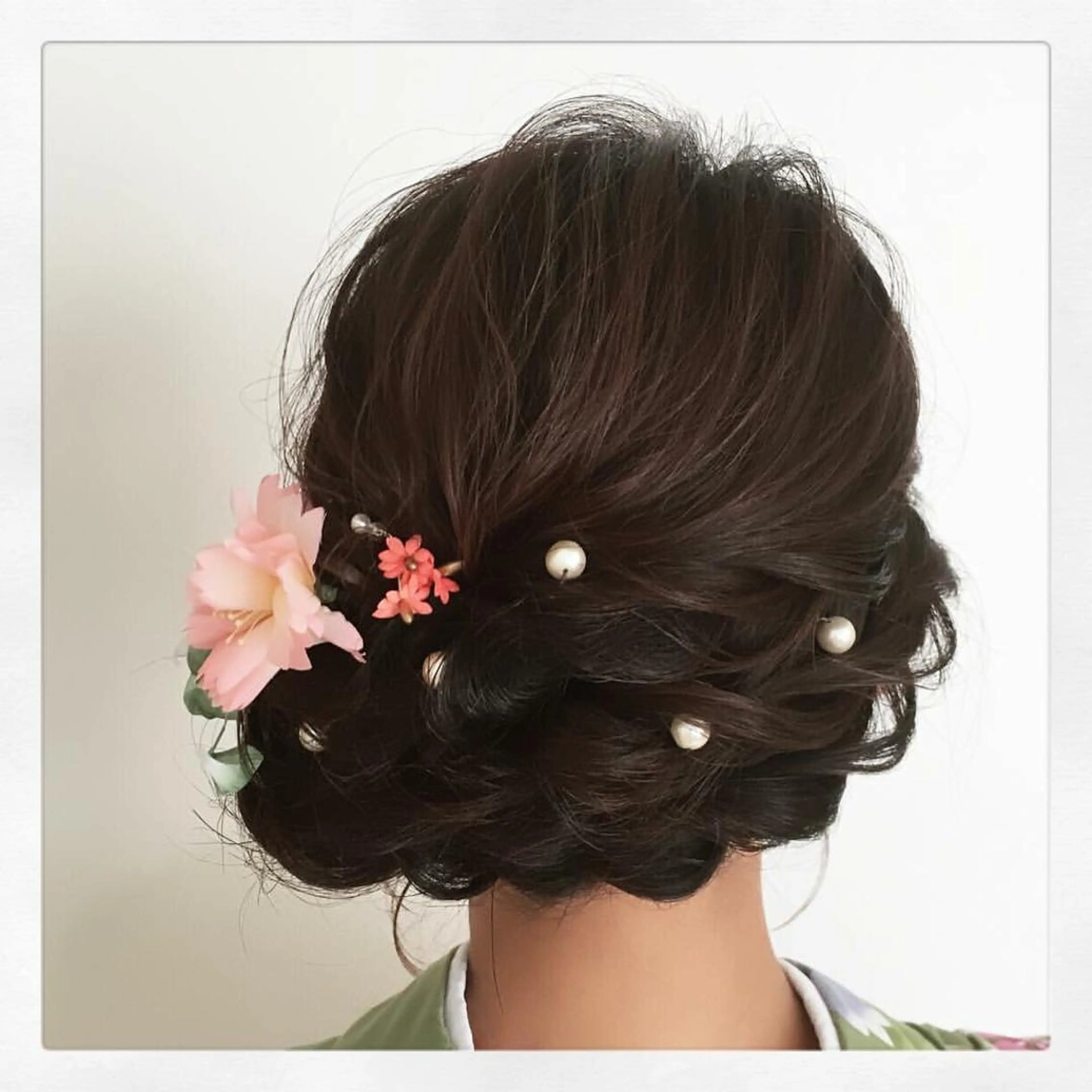 ミディアム ヘアアレンジ 着物ヘア ヘアセット KANA カナのマツエク・マツパデザイン