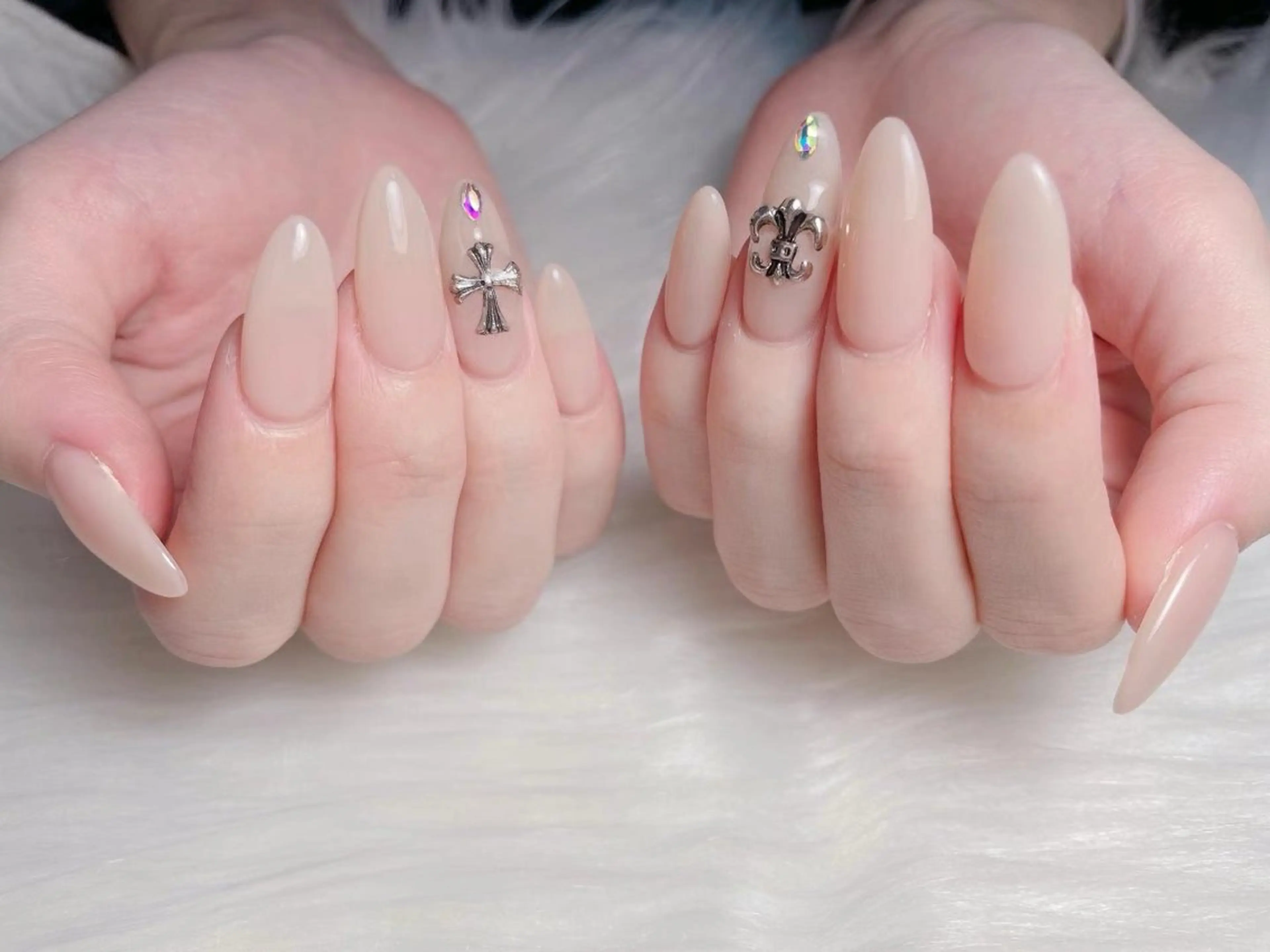 移転特別限定キャンペーン【チップ長さ出し】ハンド★10本チップ長さ出しワンカラー＋2個パーツ¥8980 → ¥6980の写真