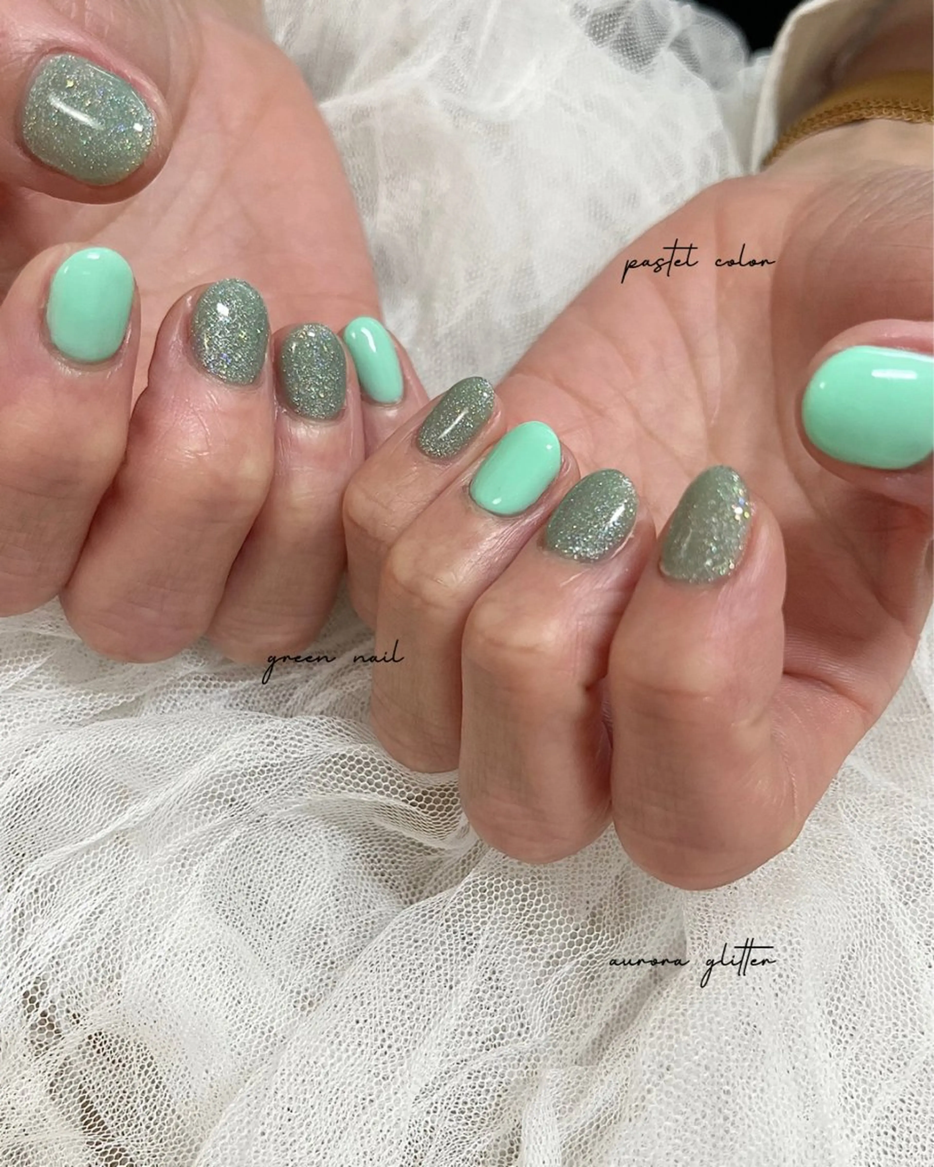 ネイル オーロラネイル グリーン キラキラネイル ラメ(グリッター) ワンカラーネイル nail salon slothのネイルデザイン