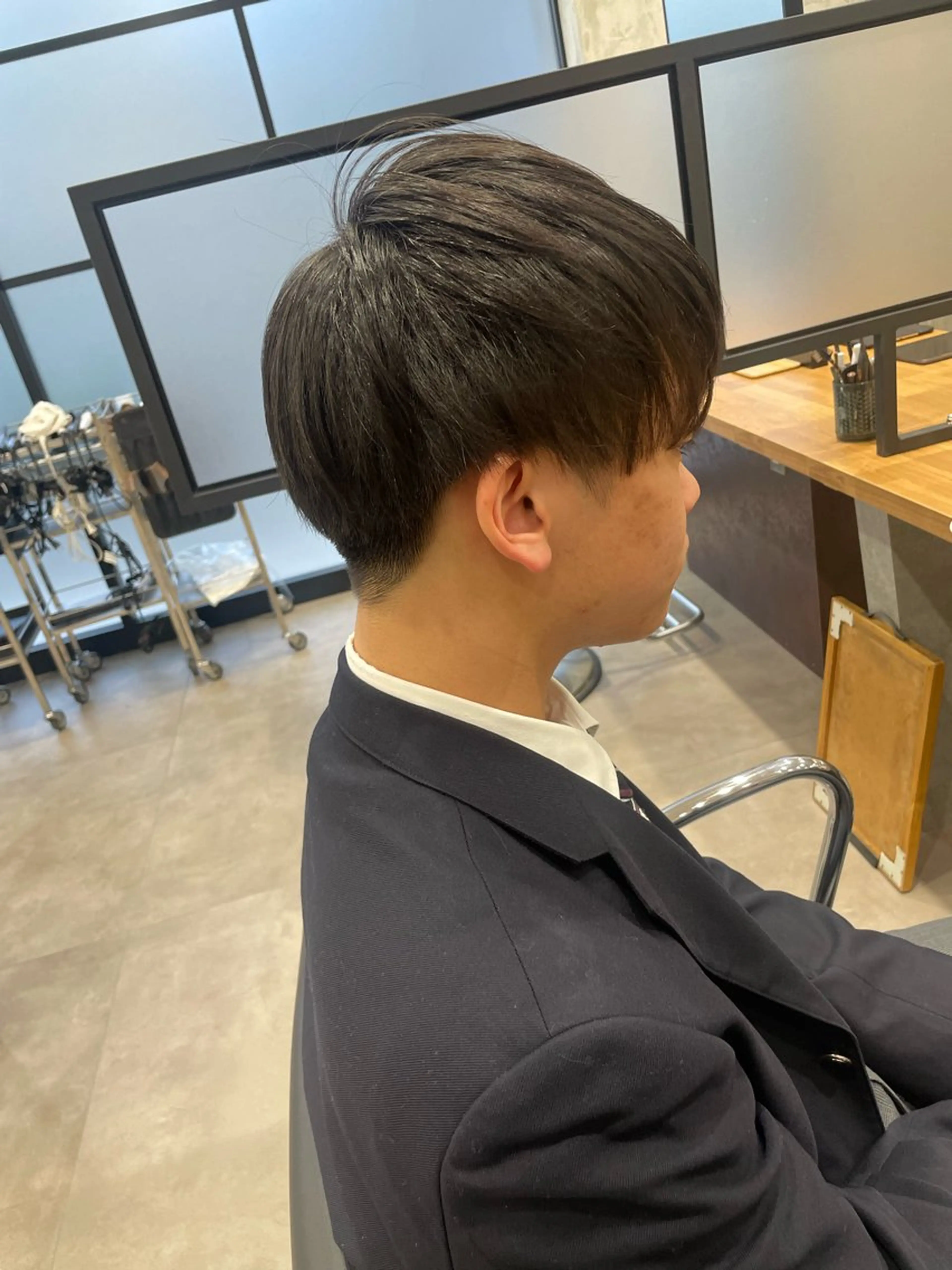 メンズ マッシュ 佐藤 由依/透明感カラーのヘアスタイル