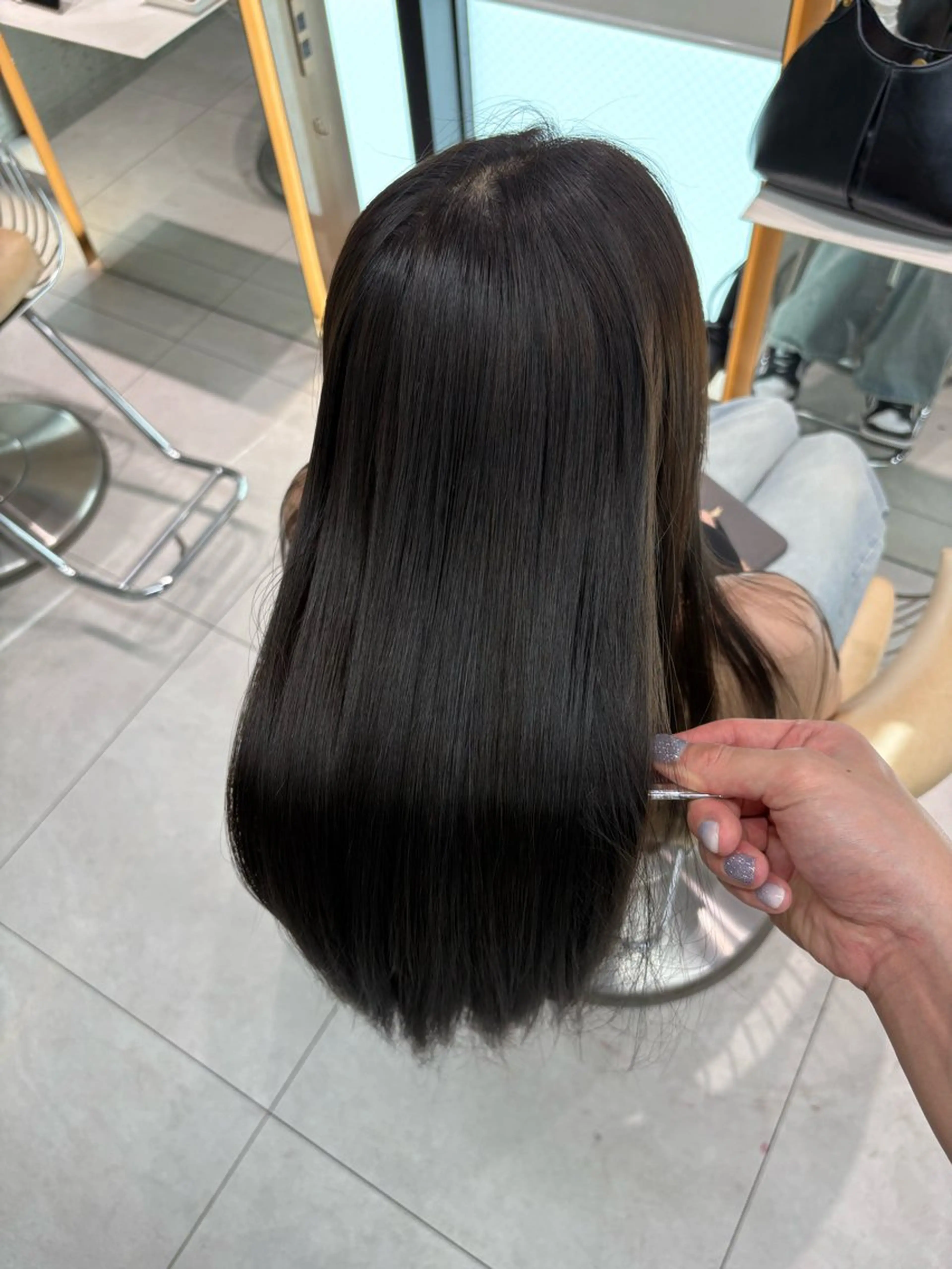 ロング カット ヘアカラー 縮毛矯正 福岡縮毛矯正✨️ ストレート 向井和輝のヘアスタイル