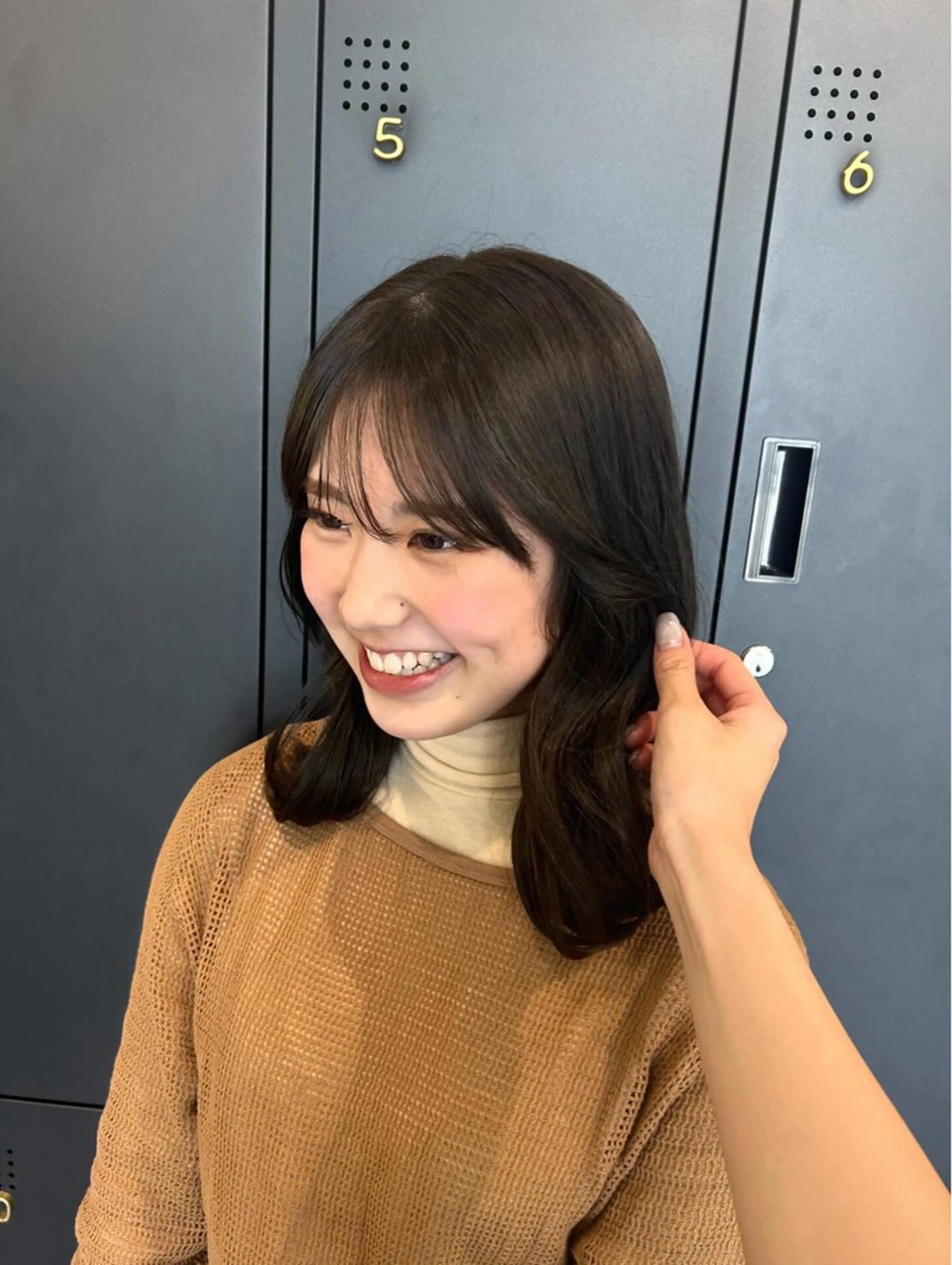 ミディアム カラー suri-ru hair【スリールヘアー】所属・FURUSAWA AOIのヘアスタイル