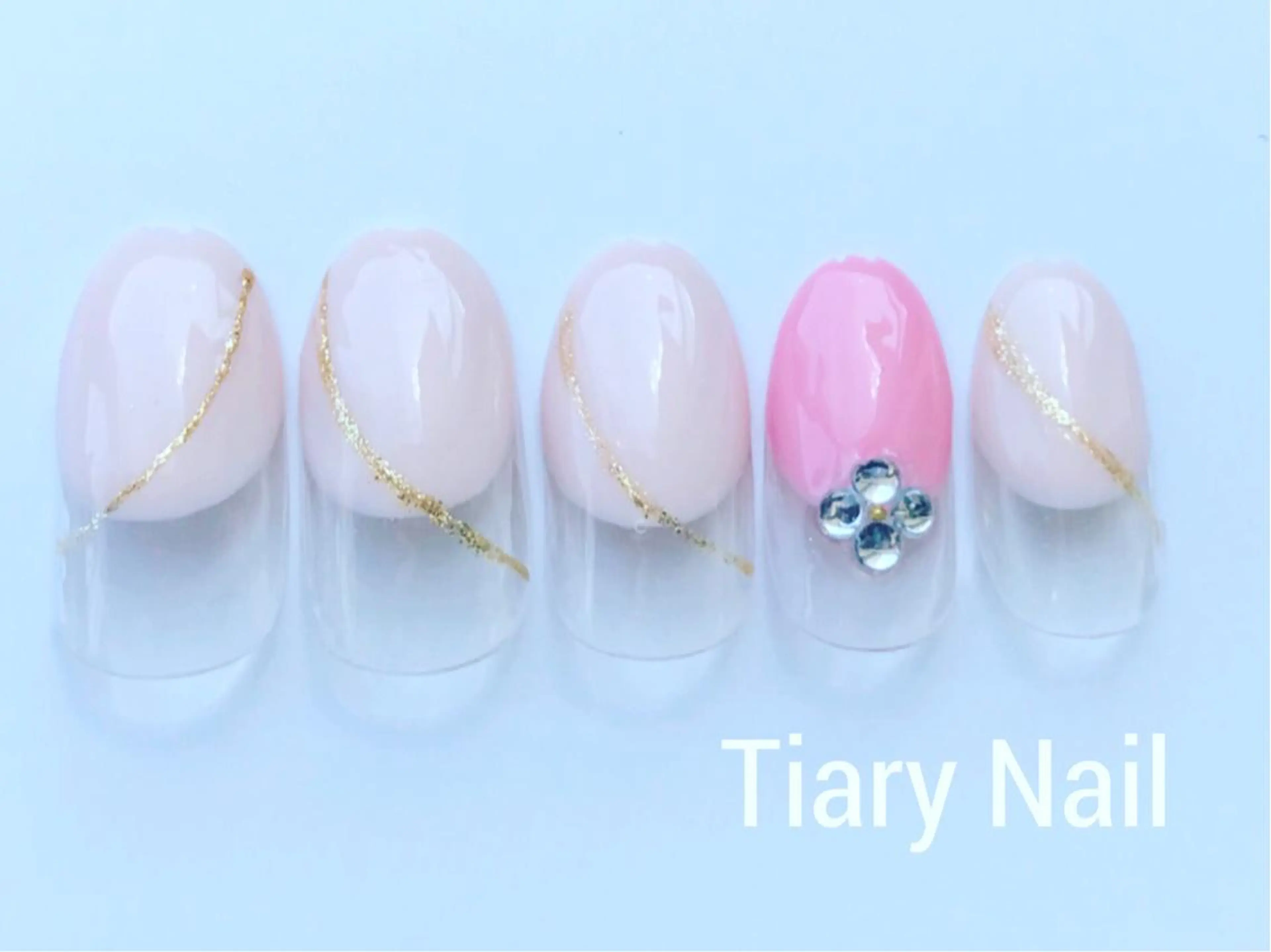 ネイル 💗🪽Tiary Nail🪽💗のネイルデザイン