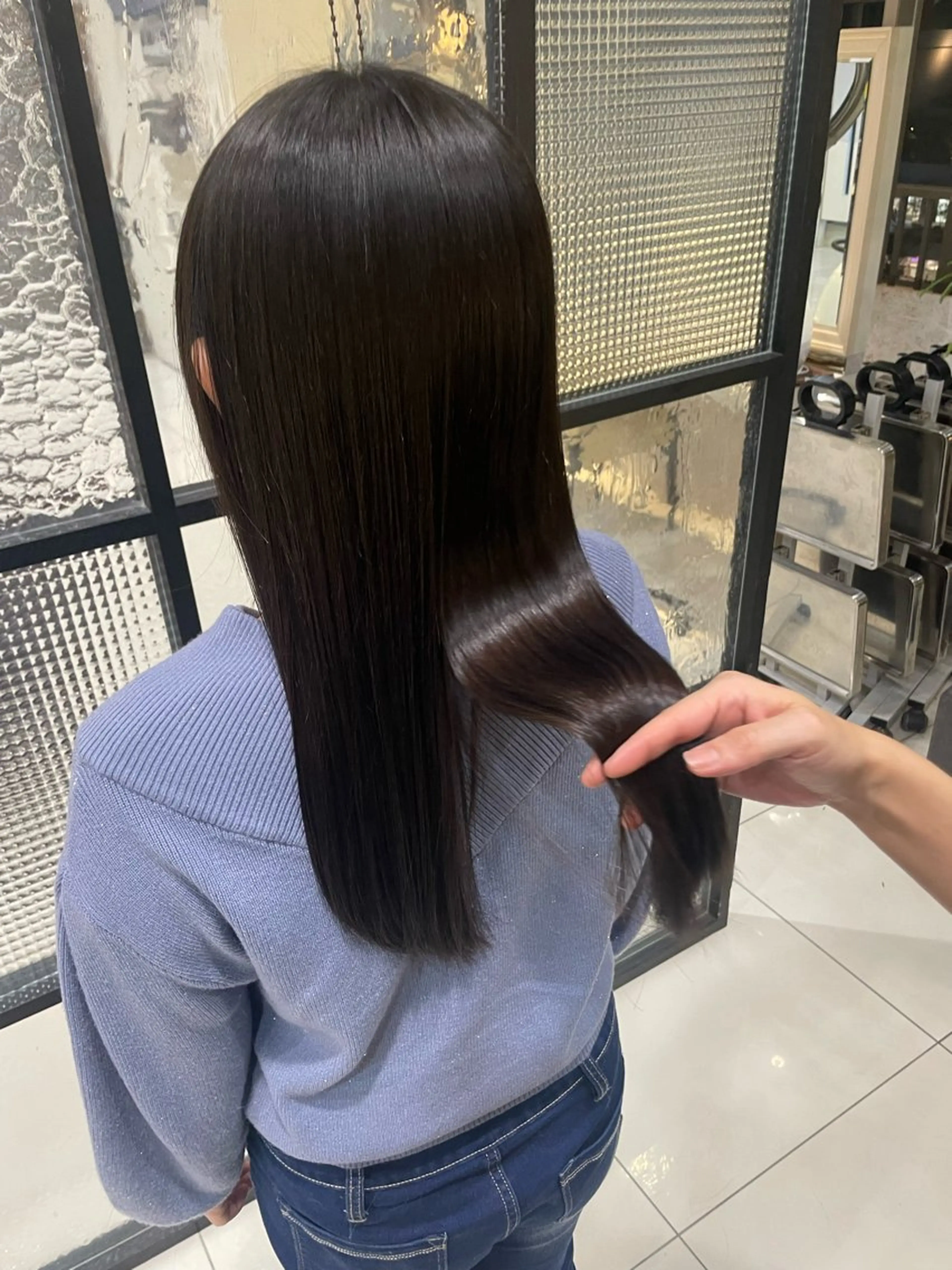 ロング 透明感color吉田 沙羅のヘアスタイル