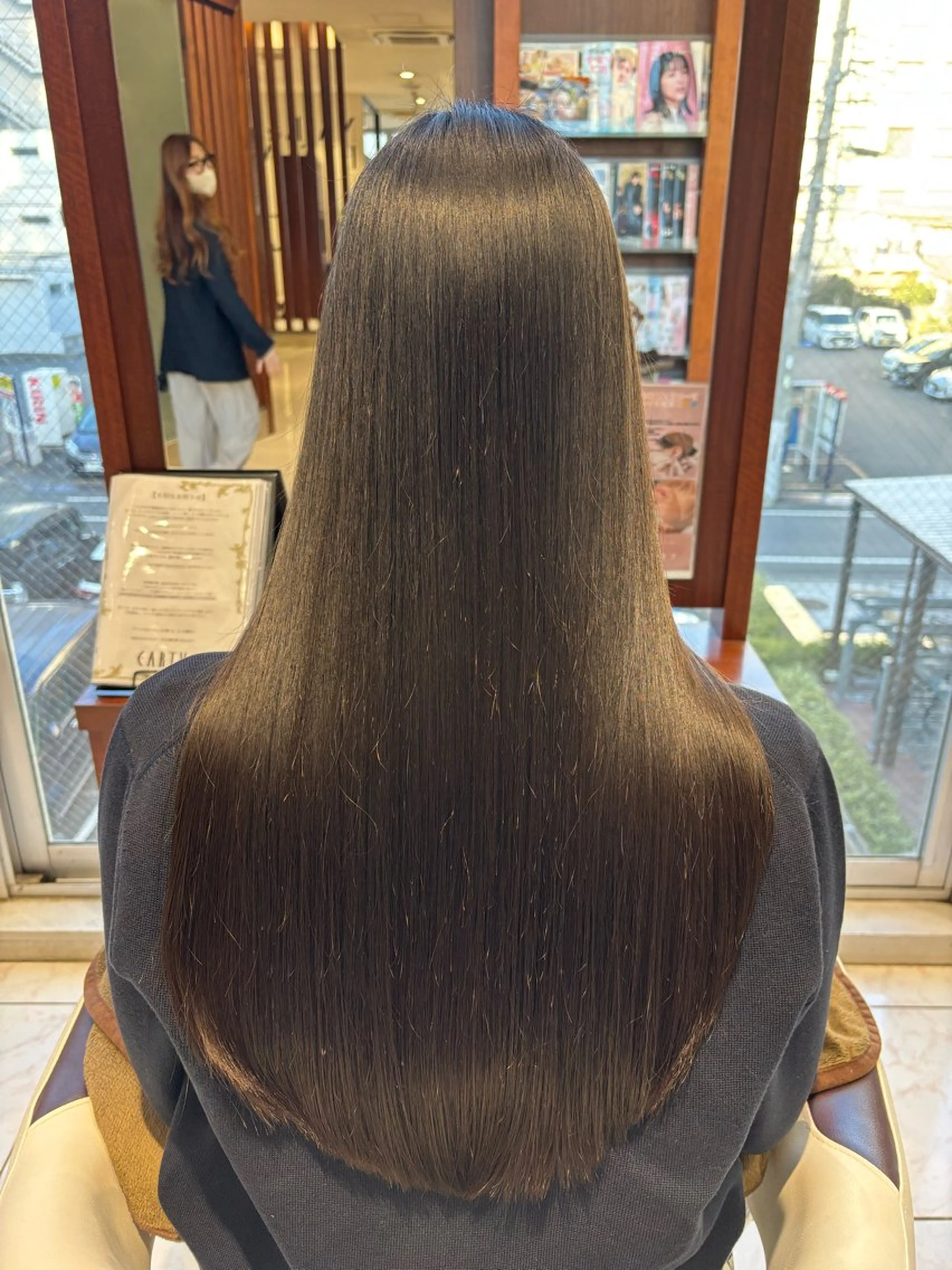 ロング 篠田 綾乃のヘアスタイル