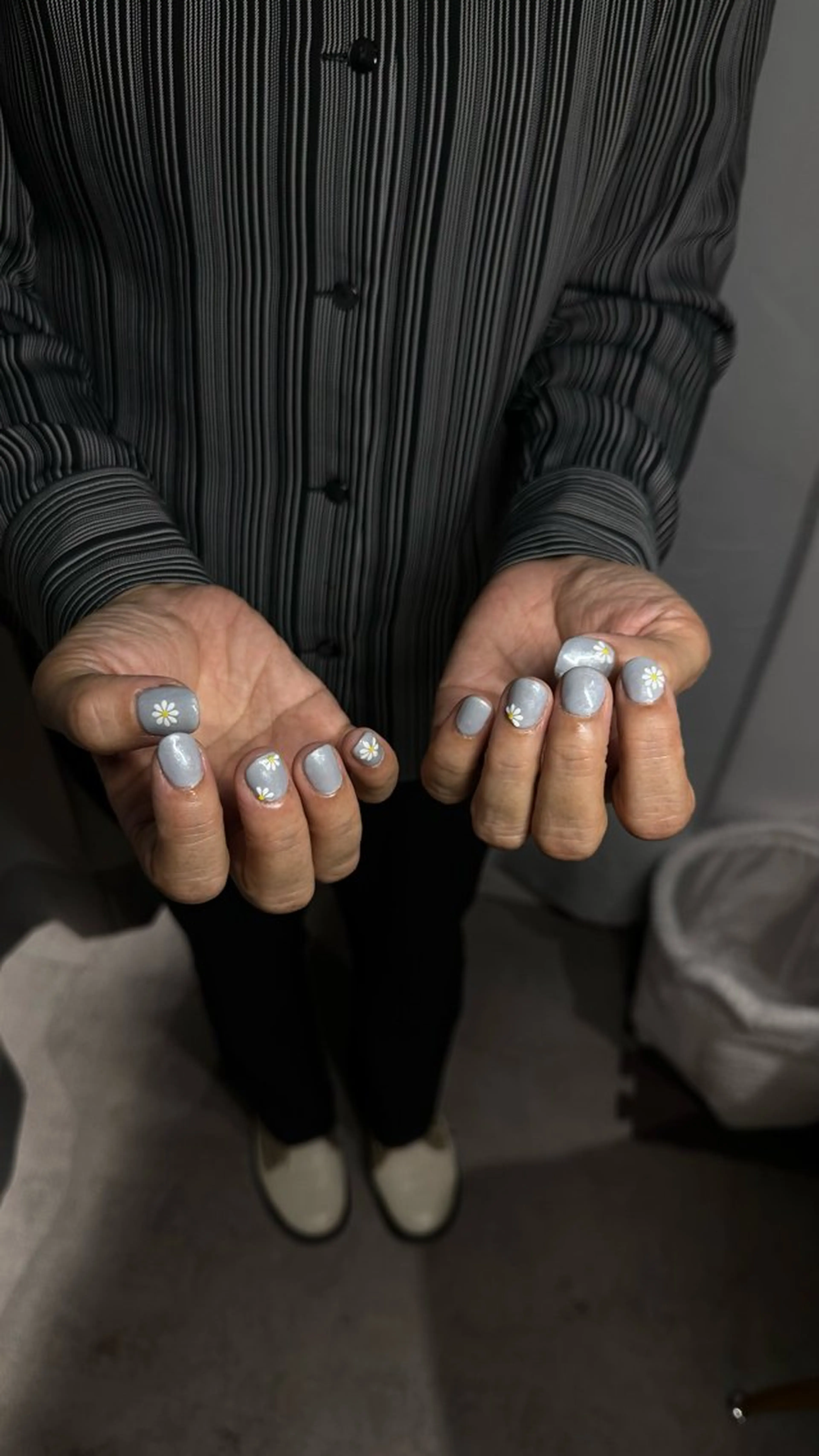 ネイル しおん⭐︎立川 sofaネイリストのネイルデザイン