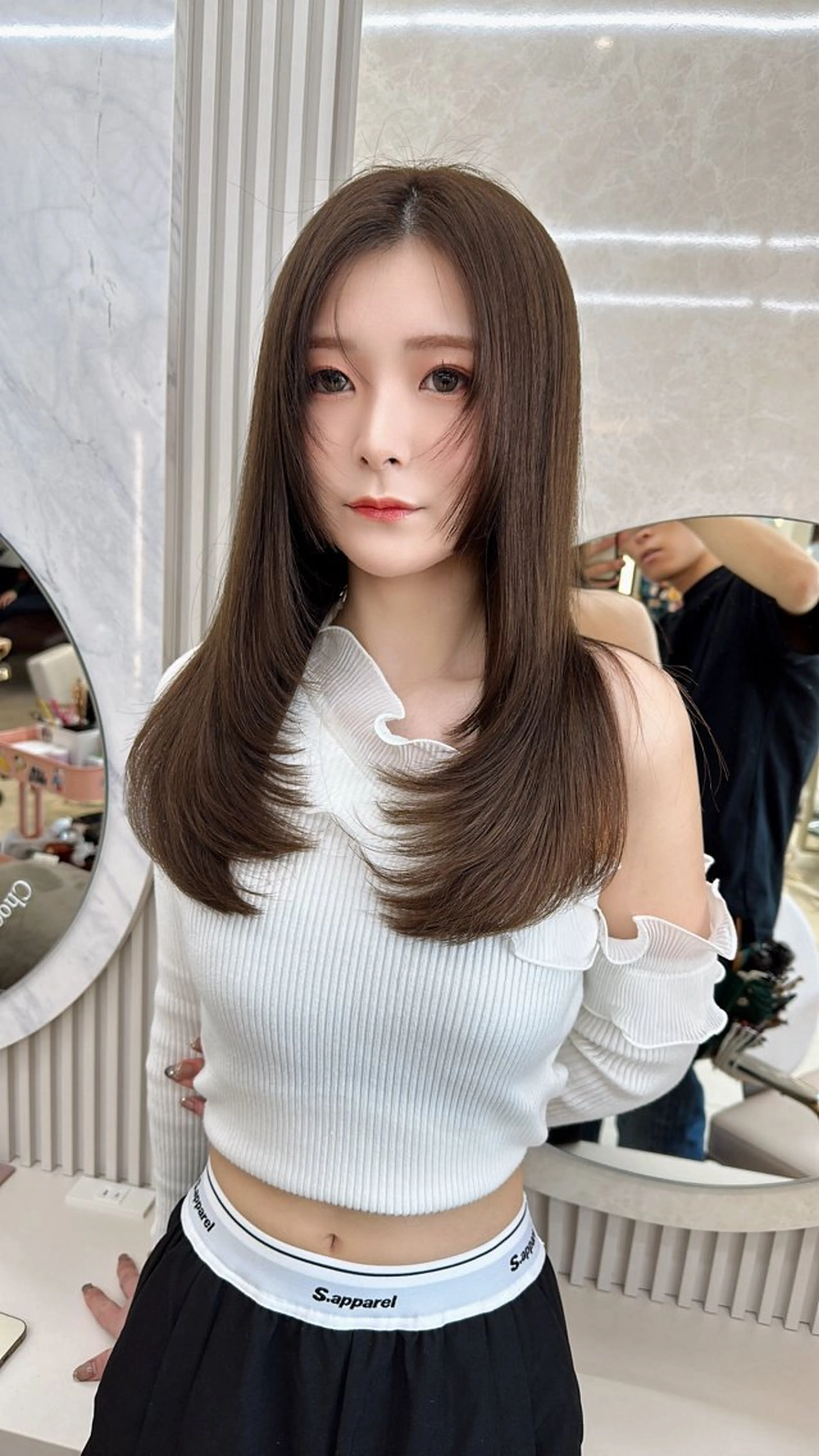 ロング oto🎀×美髪× シースルー前髪🤍のヘアスタイル