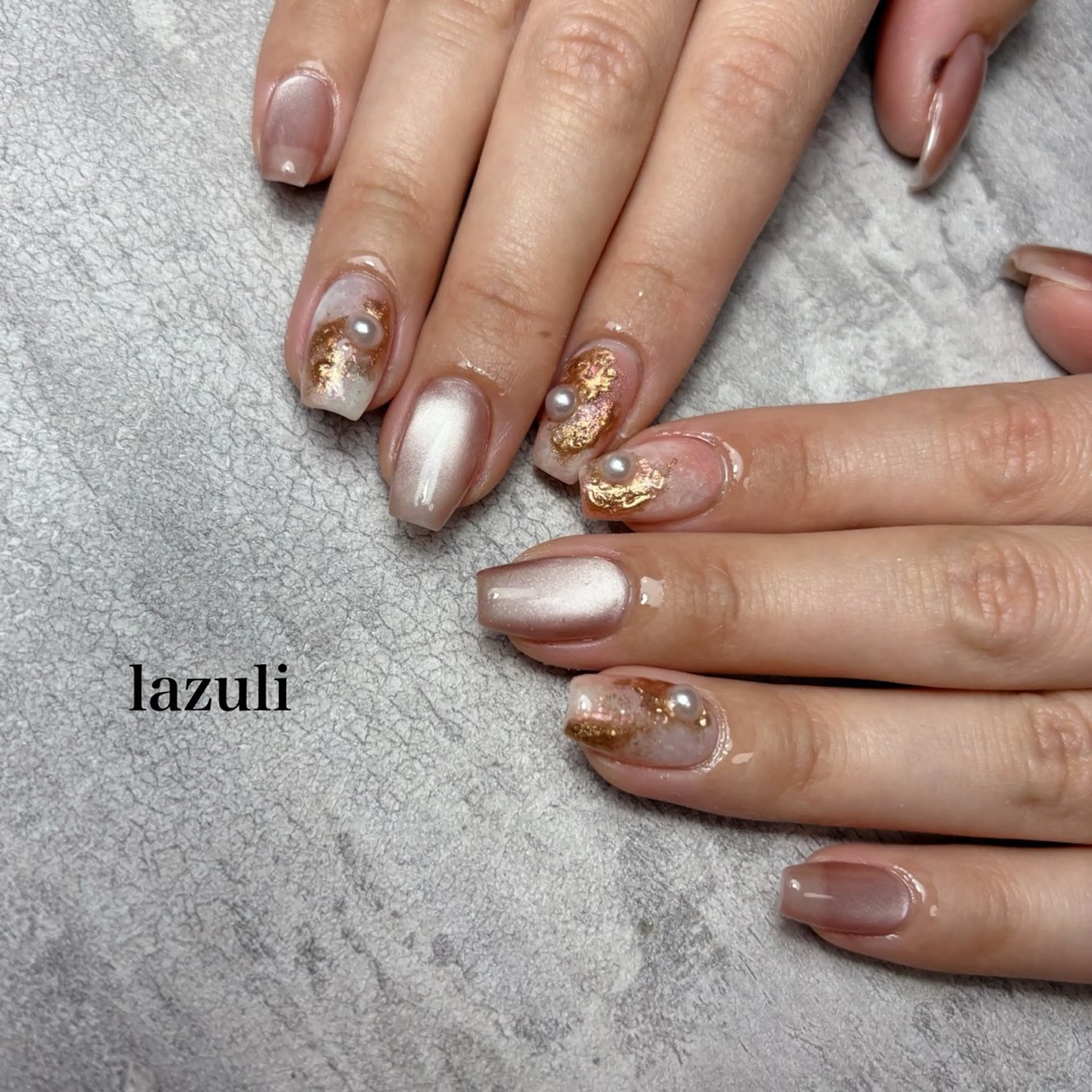 ミディアム ハンドネイル Lazuli 💎のネイルデザイン