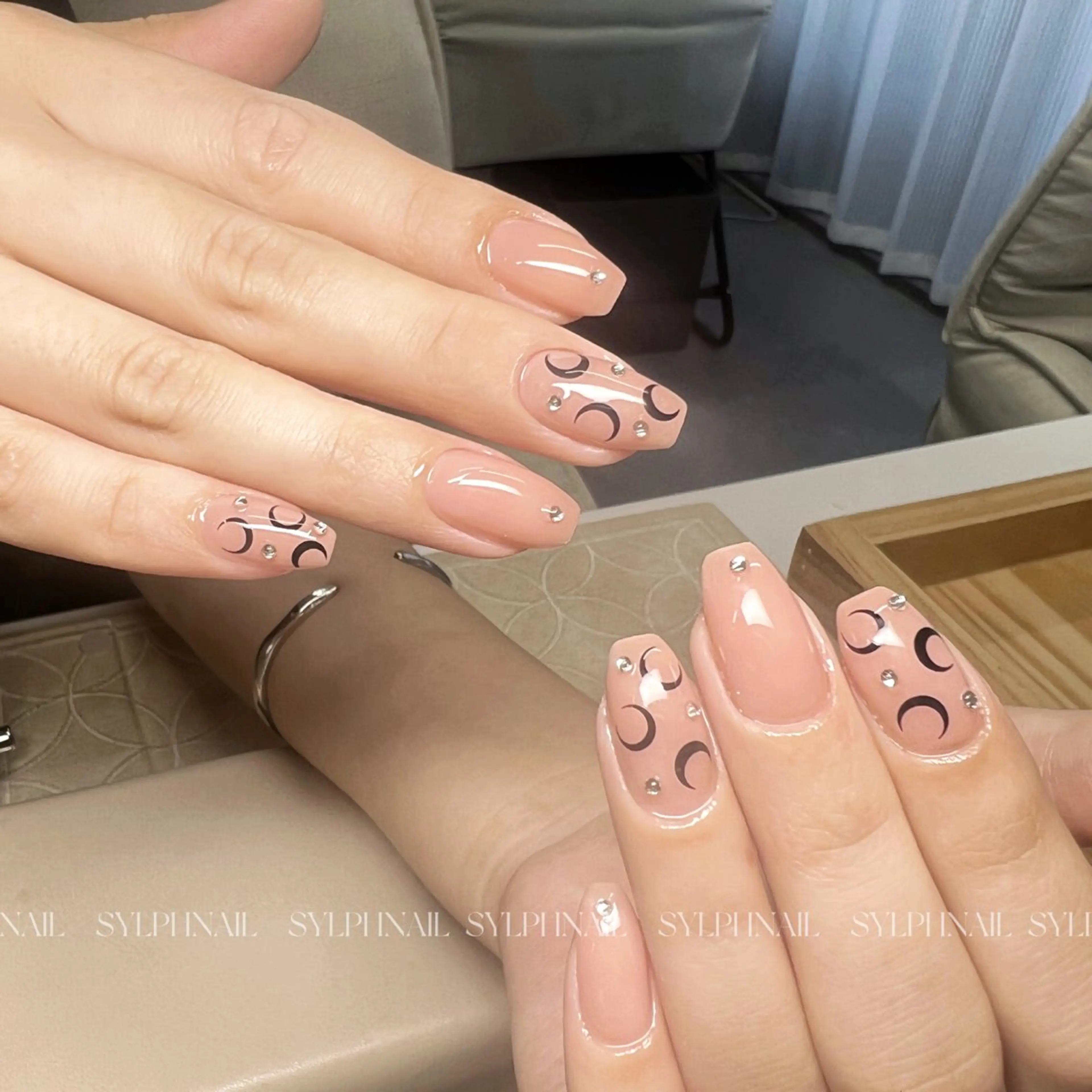 ネイル Trend Nail シルフのネイルデザイン