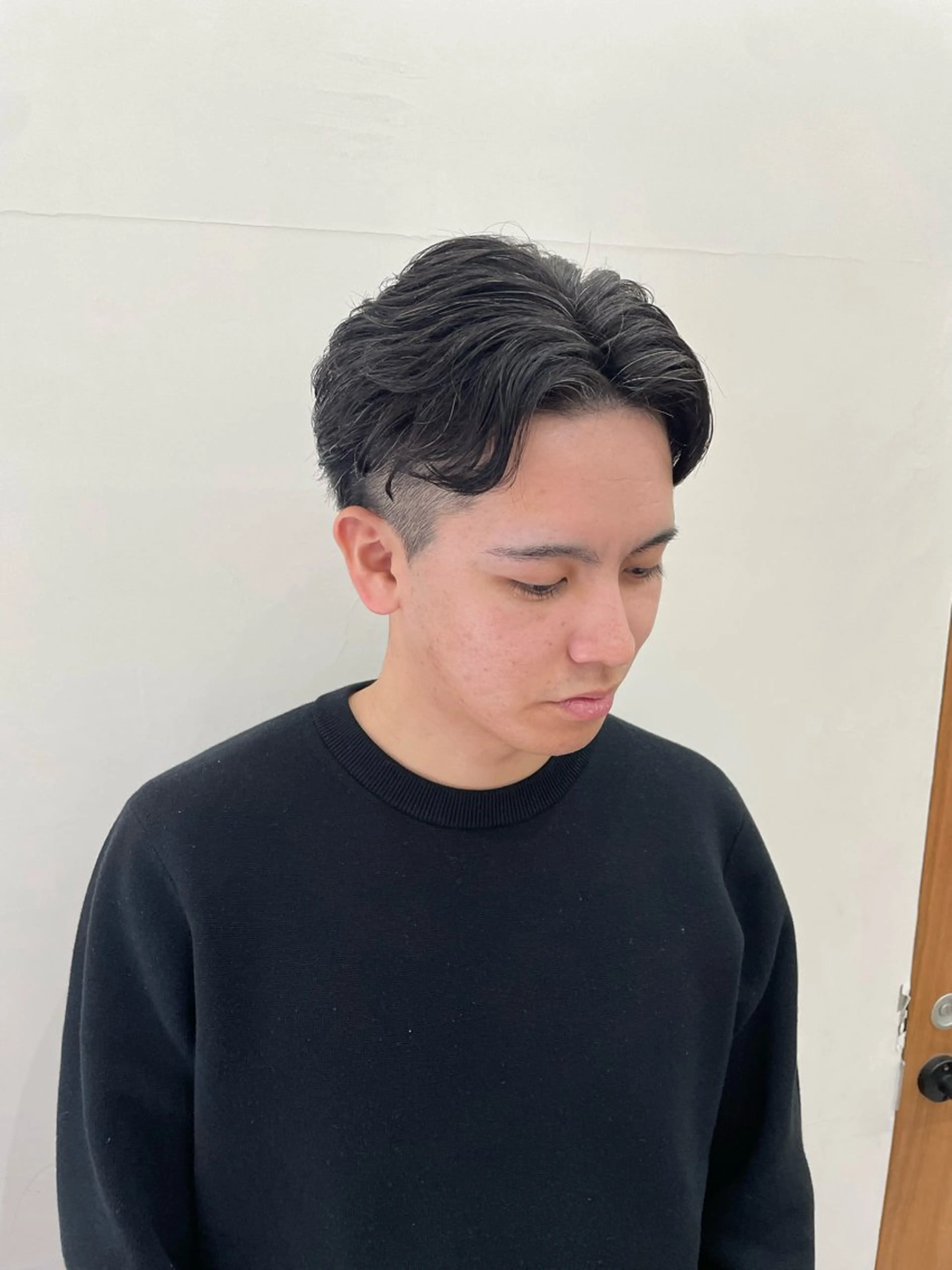 パーマ メンズ フェザーパーマ メンズパーマ ニュアンスパーマ カット パーマ 慎太朗/パーマ/ボブ /センターパートのヘアスタイル