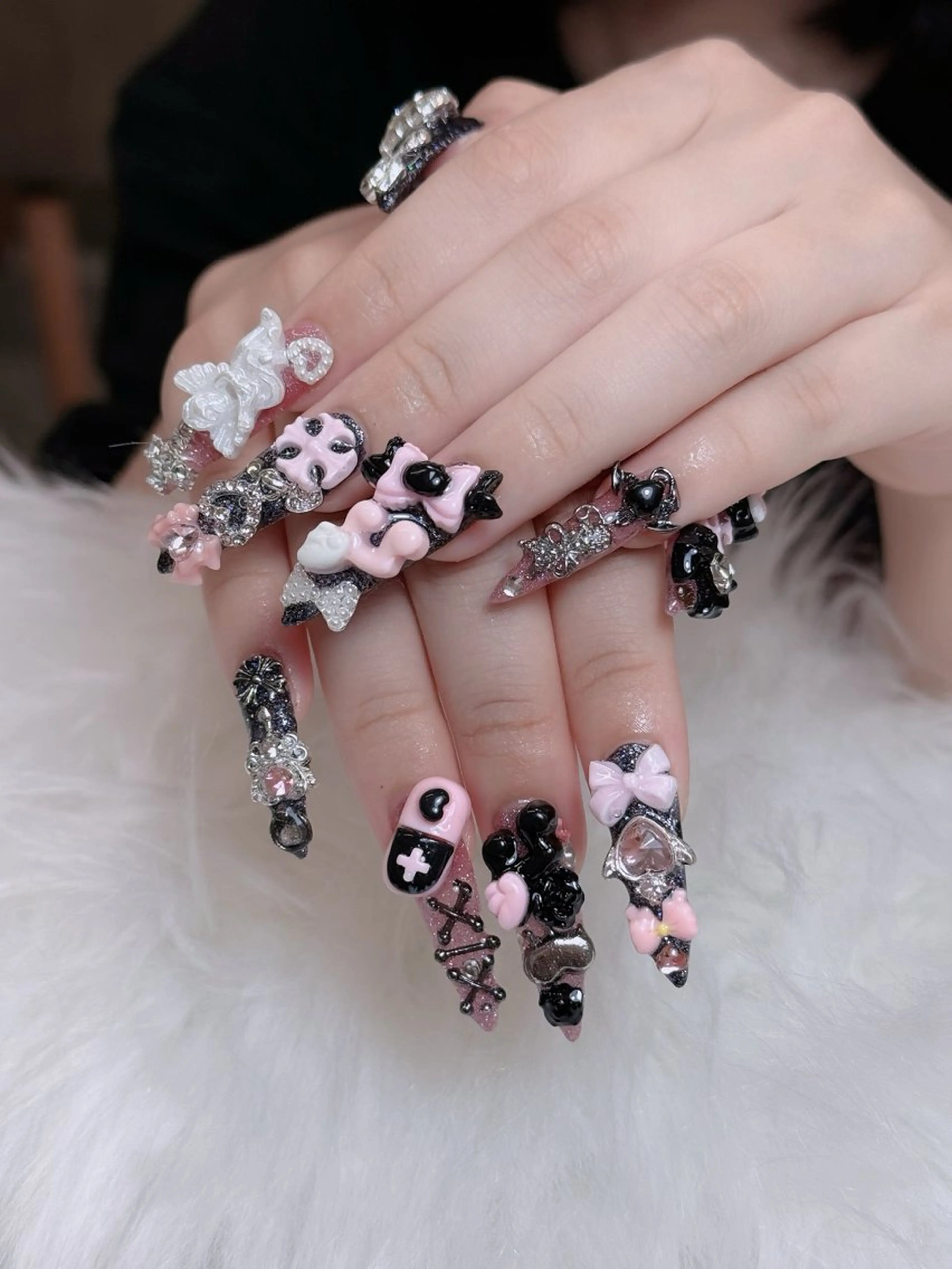 ネイル オーロラネイル チークネイル フットネイル フレンチネイル 韓国ネイル Lumi Nail 新大久保3‘のネイルデザイン