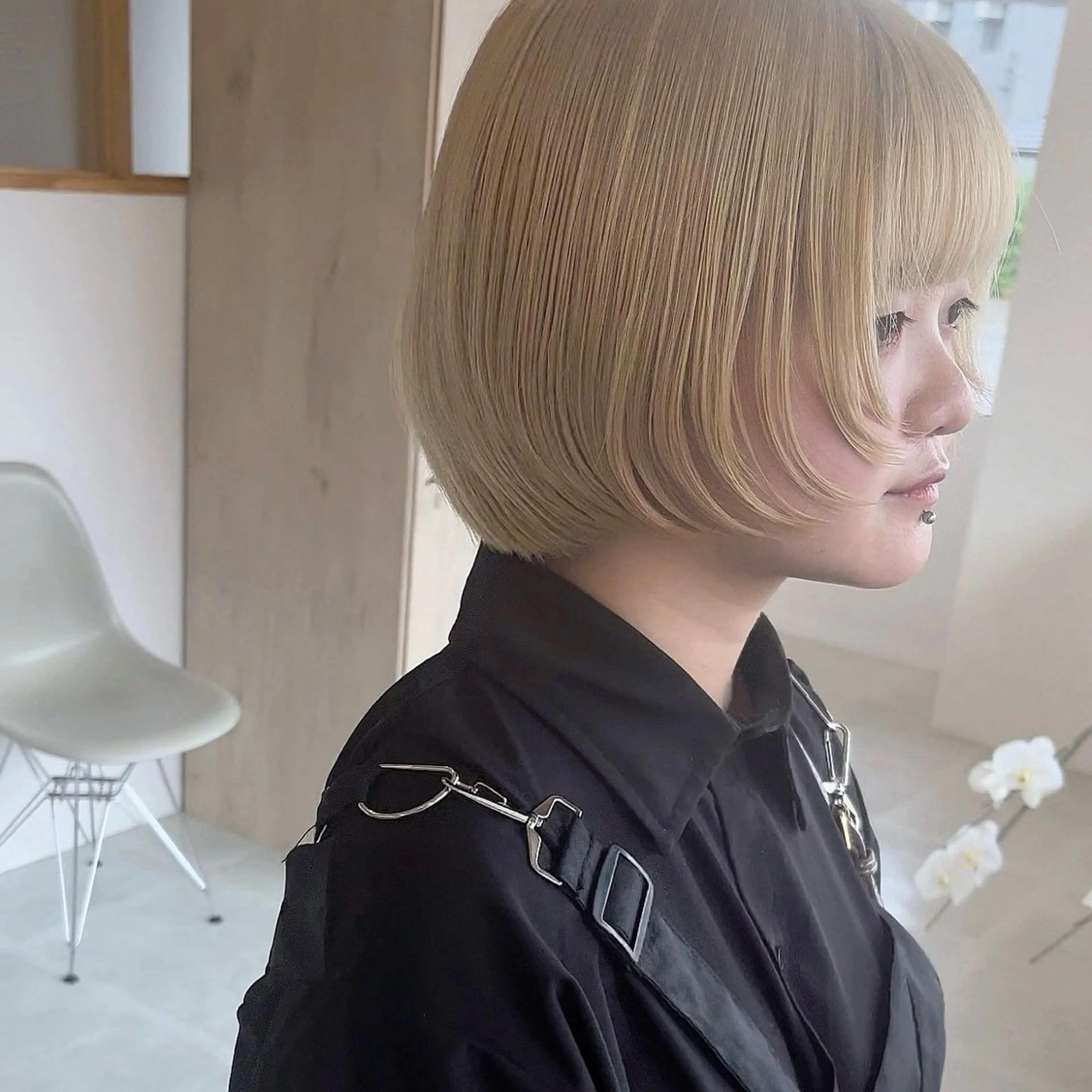 ショート カラー ブリーチ gotodayシェアサロン名古屋店所属・フリーランス美容師 mikaのヘアスタイル