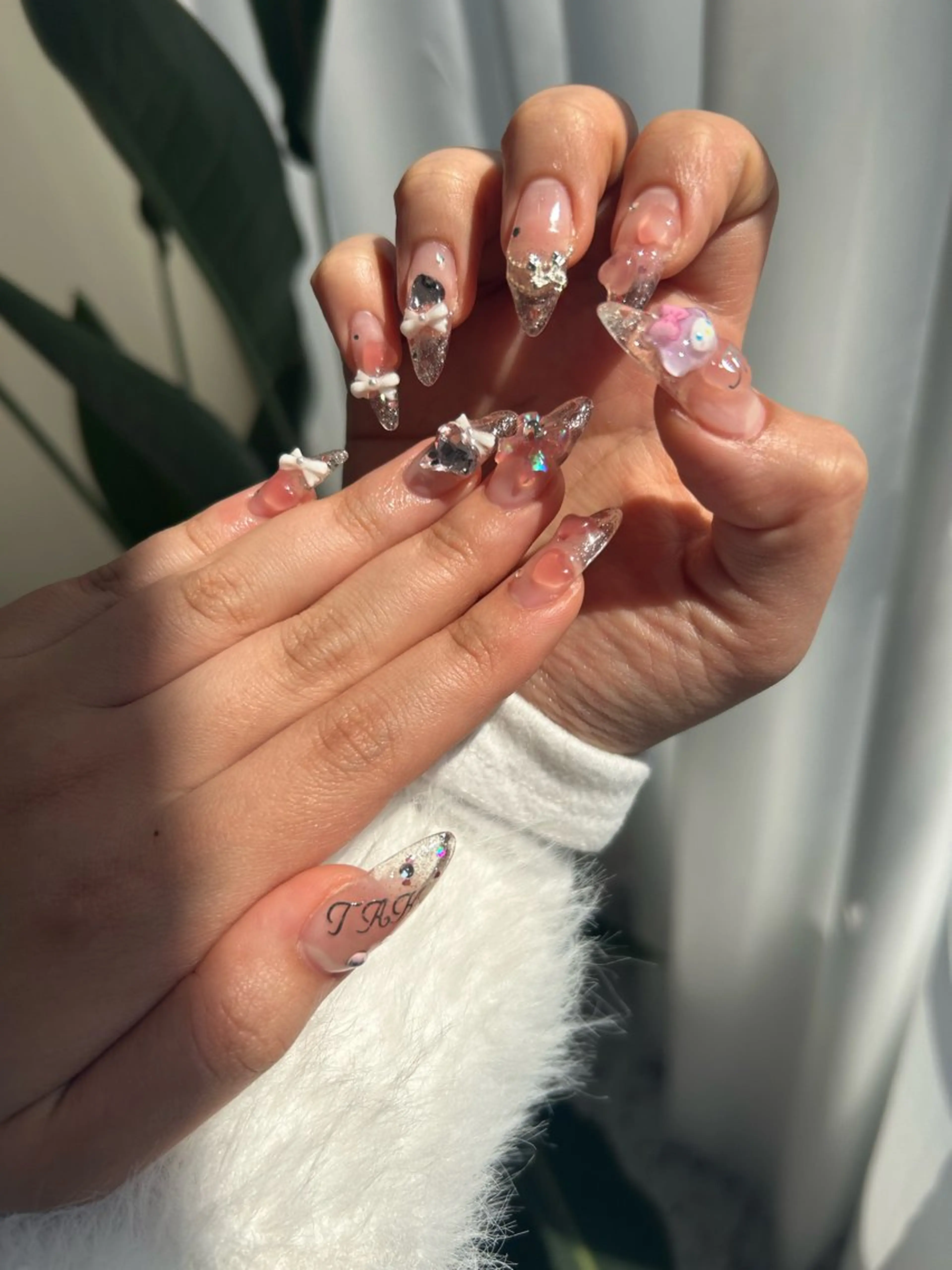 ネイル ハンドネイル 小松 千冬snazzyのネイルデザイン