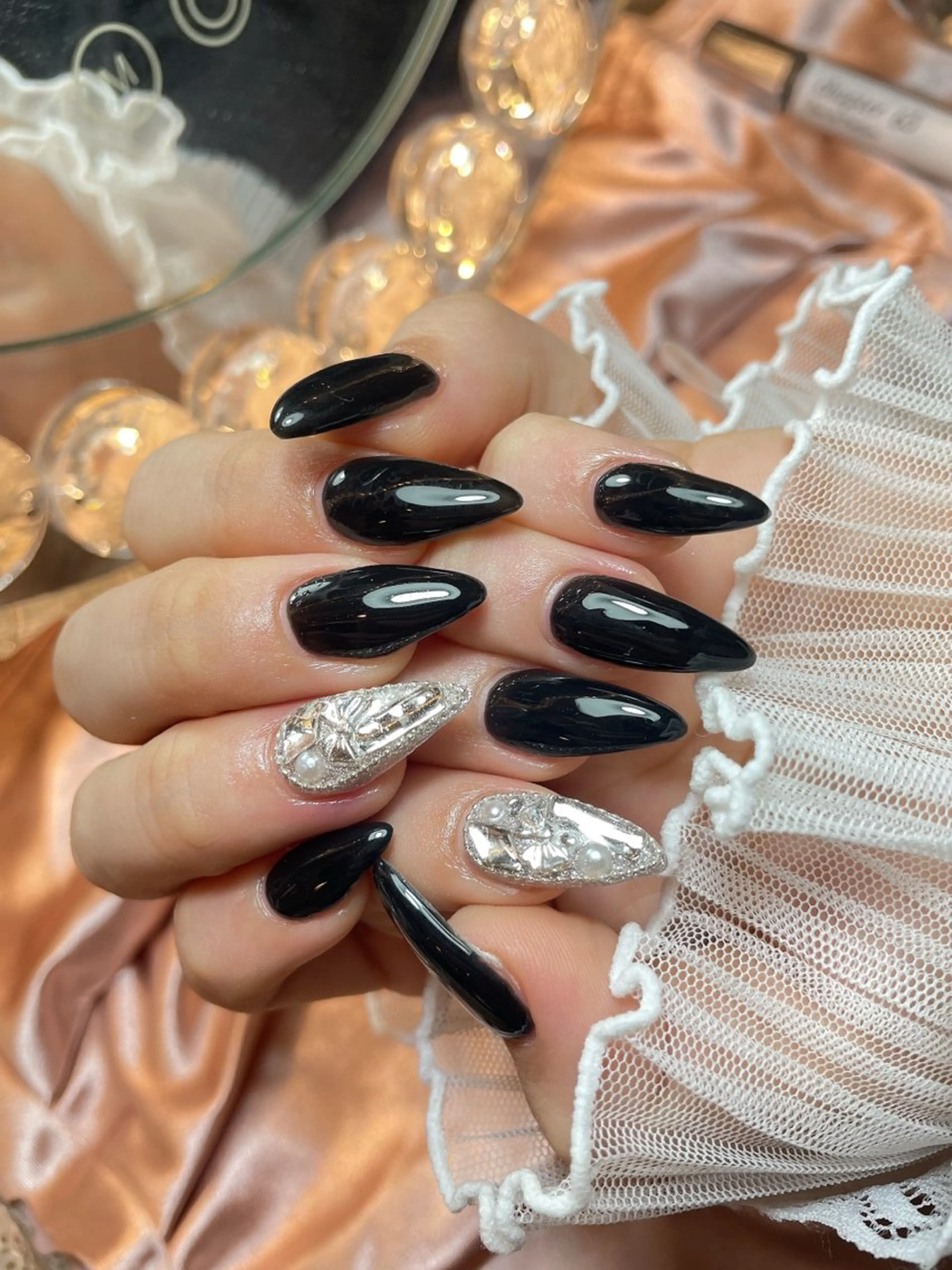 ネイル 23時まで❤︎韓国、 ワンホンネイルのネイルデザイン