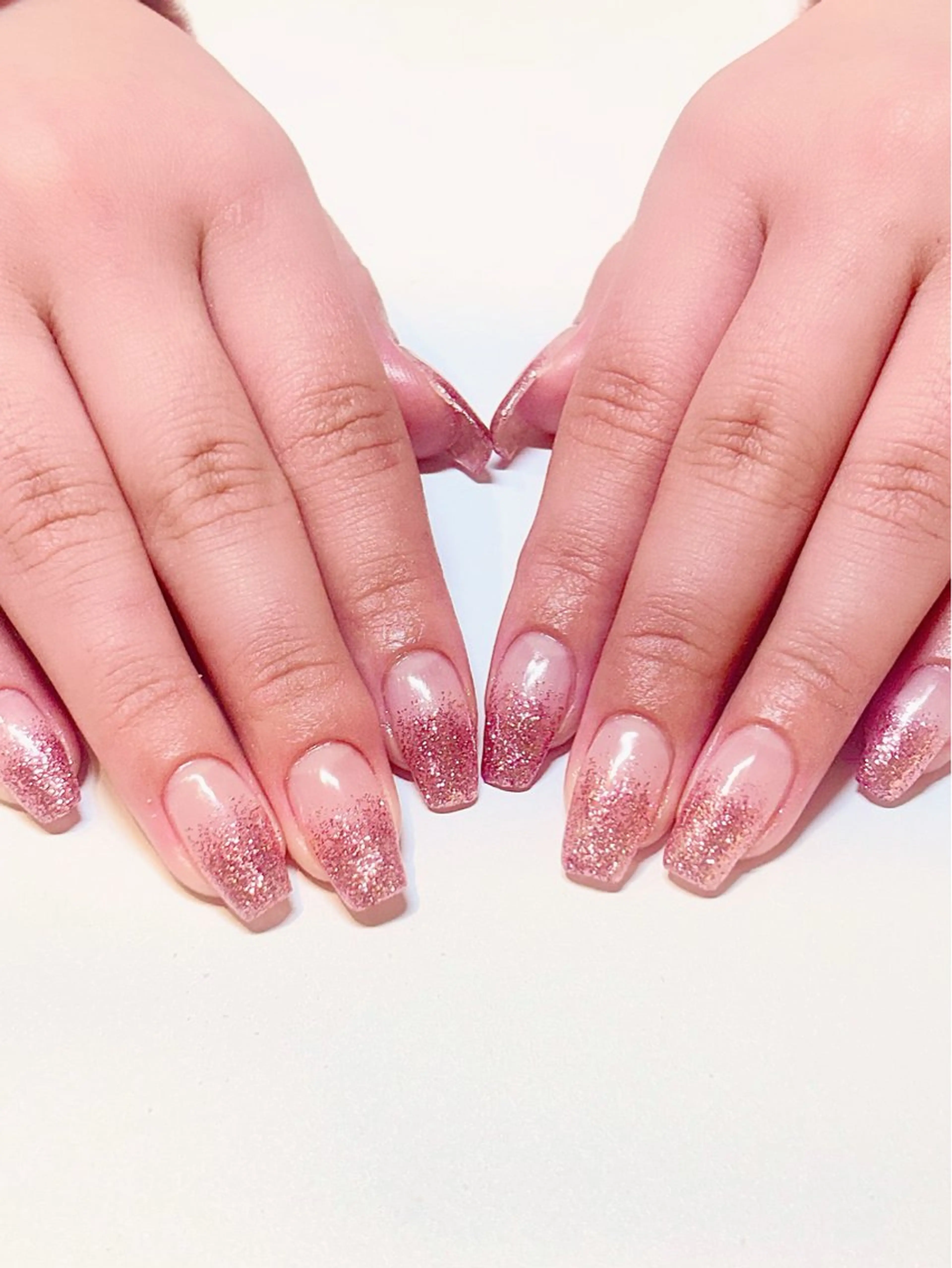 ネイル ラメ(グリッター) ラメグラデーション ピンク miyu 🐰のネイルデザイン