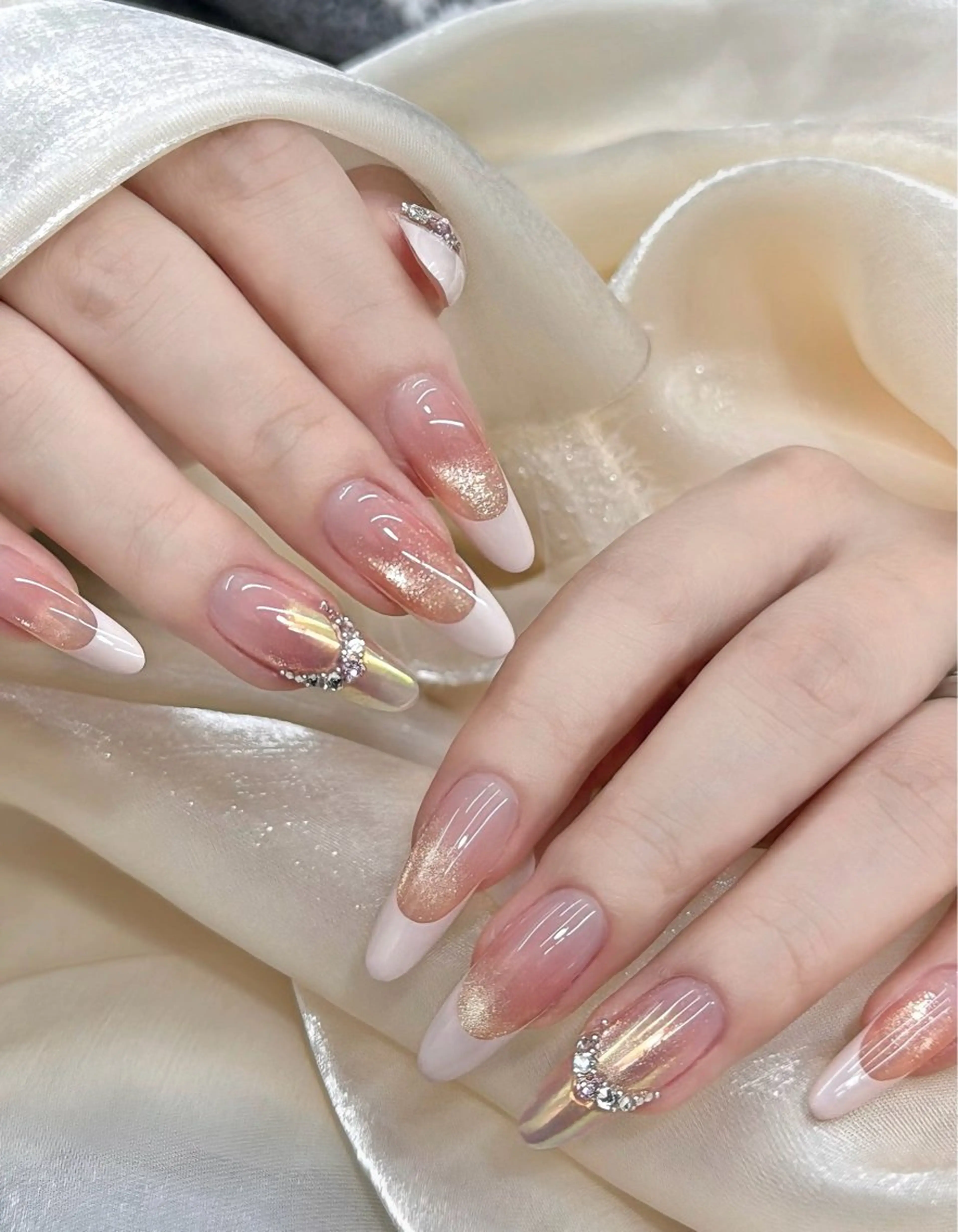 ネイル ETELUNA Nail 銀座店【パラジェル/フィルイン/チップスカルプ/マグネット/ニュアンス】所属・周 テイのネイルデザイン