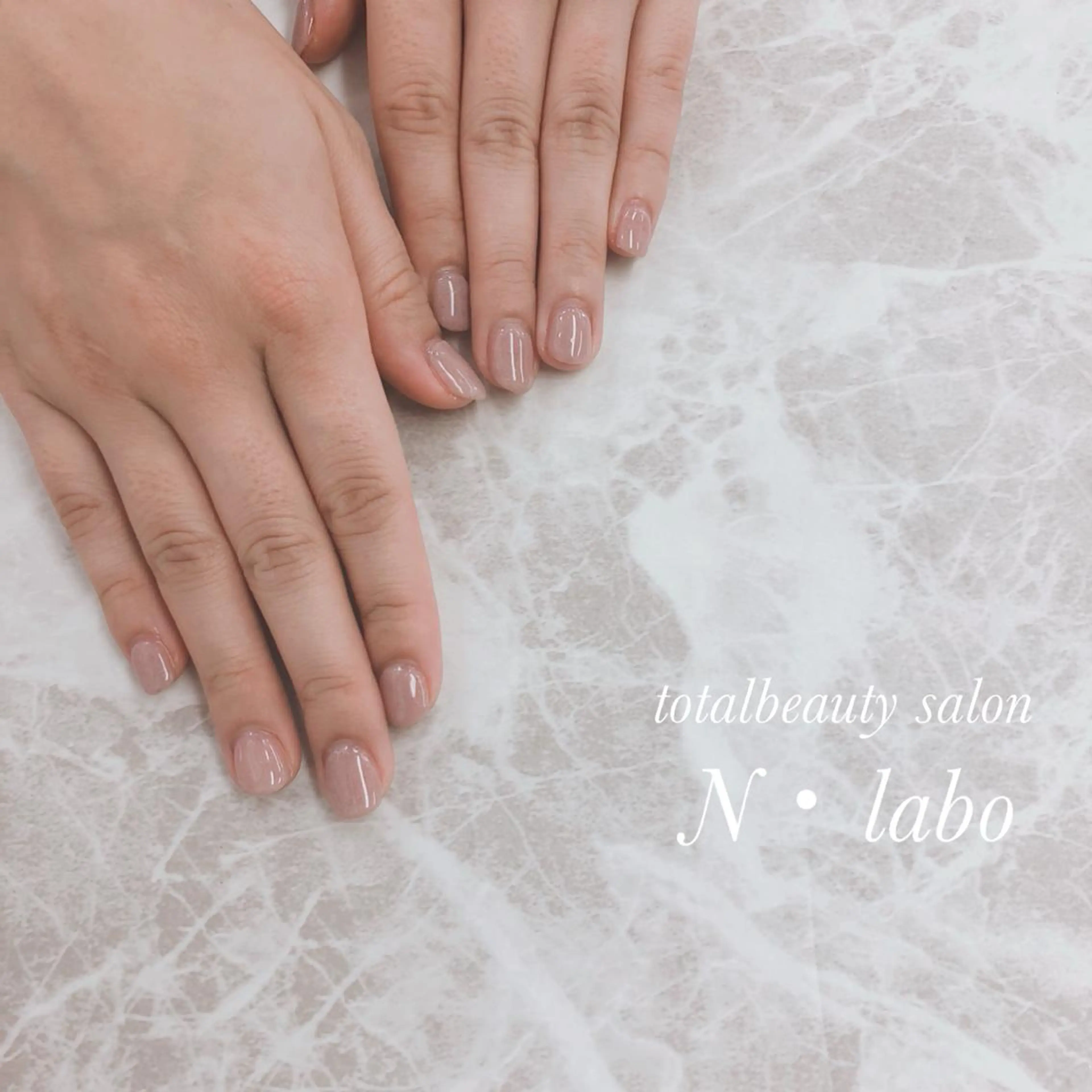 ネイル ジェルネイル オフィスネイル ワンカラーネイル ピンク ショートネイル Gracias. rieのネイルデザイン