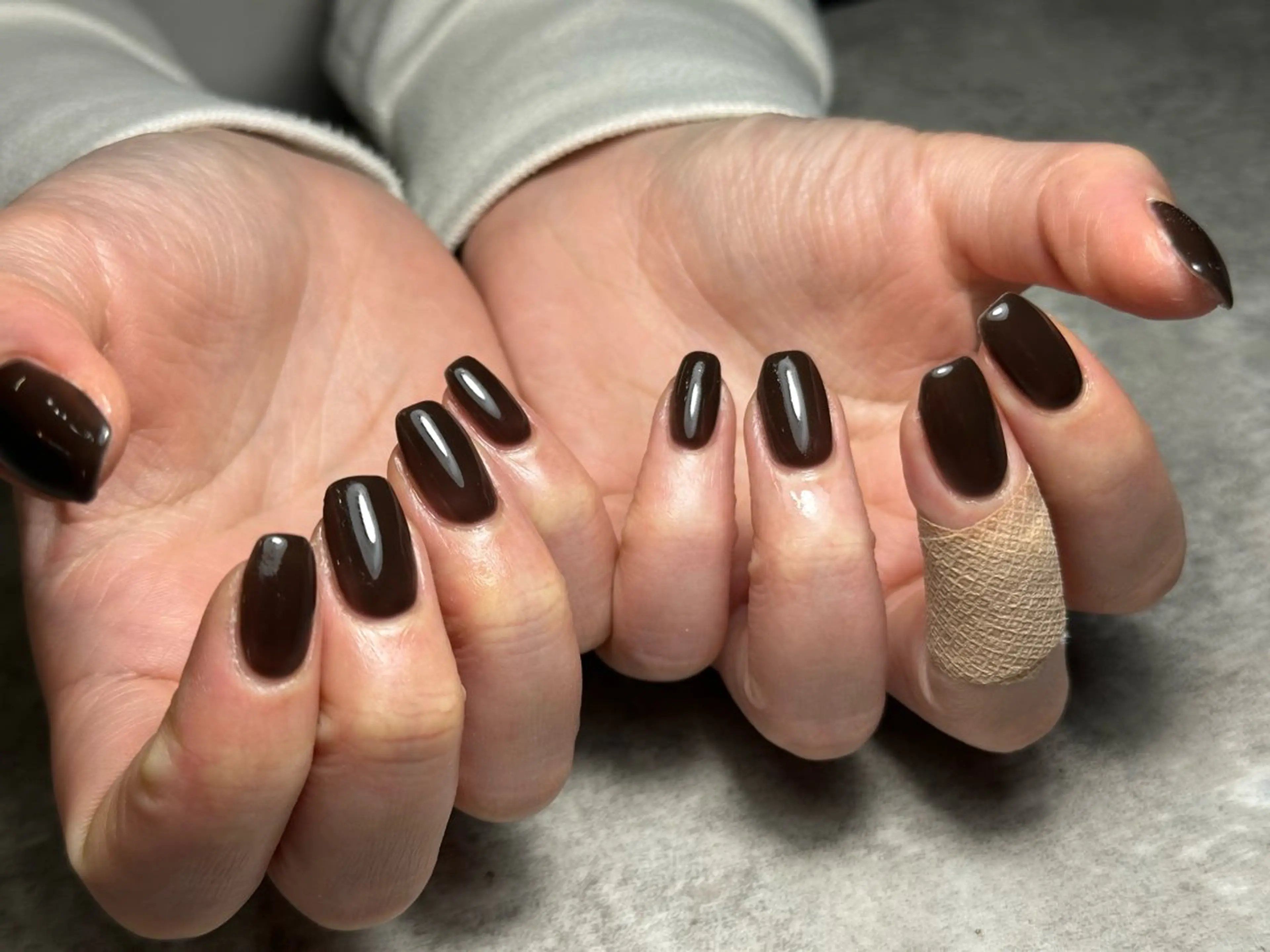 ネイル ボルドー ワンカラーネイル nails MODA ネイリストのネイルデザイン