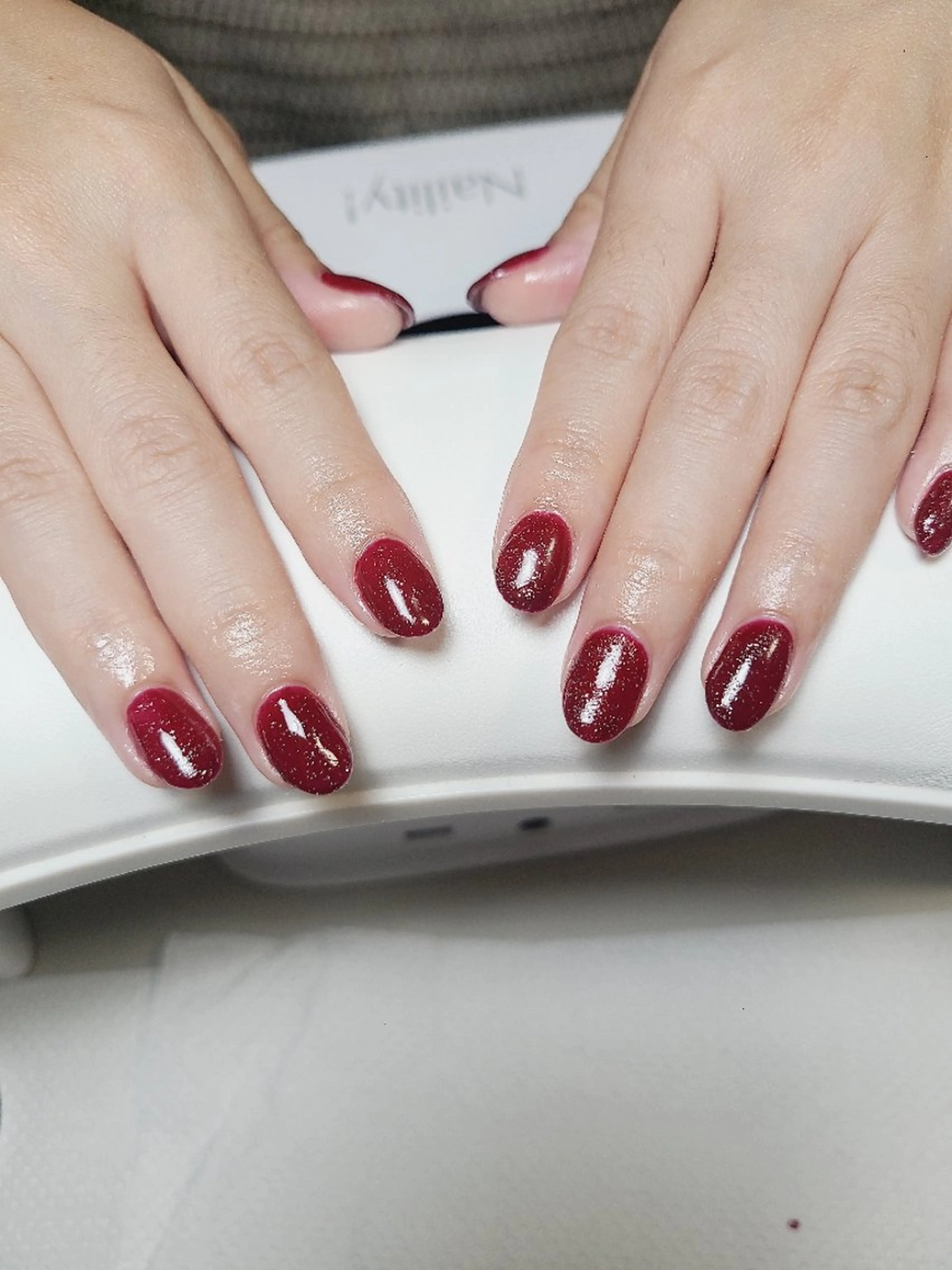 ネイル ボルドー ジェルネイル キラキラネイル ラメ(グリッター) シンプルネイル Nailroom3  古屋明美のネイルデザイン